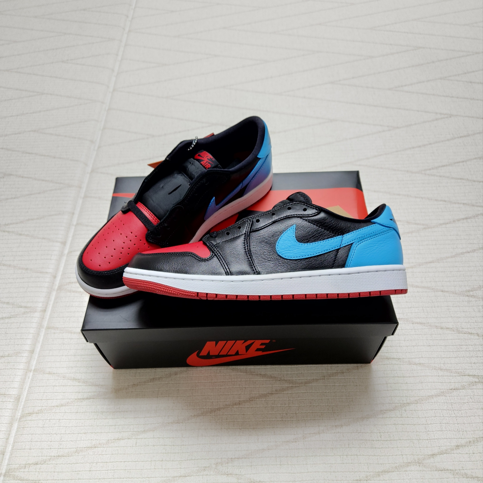 (W) Jordan 1 Retro Low OG NC to CHI 착용 스타일 - 3