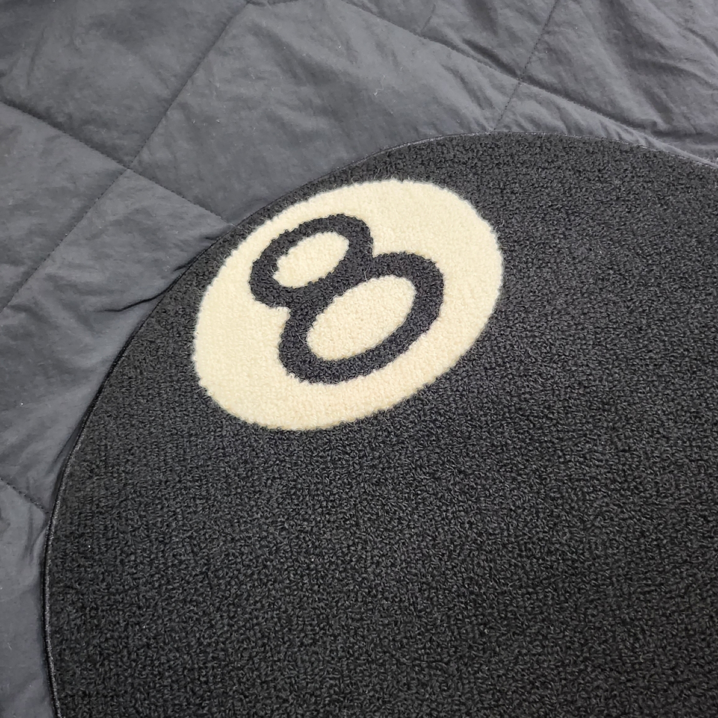 Stussy 8 Ball Quilted Liner Jacket Black 착용 스타일 - 2