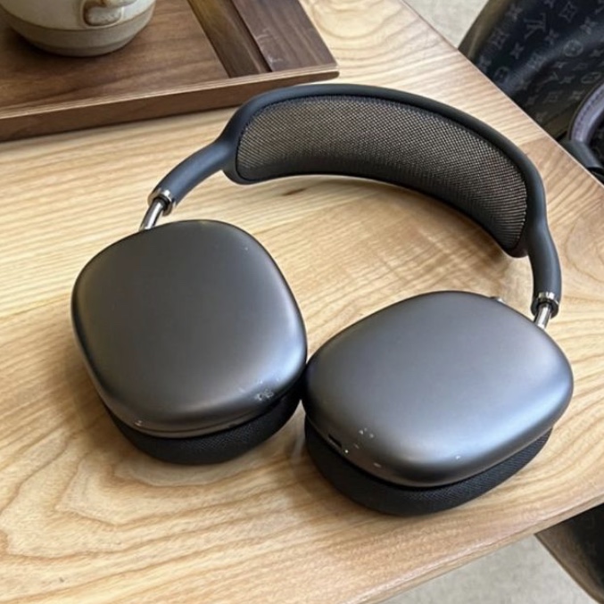 Apple AirPods Max Lightning Space Gray (Korean Ver.) 착용 스타일