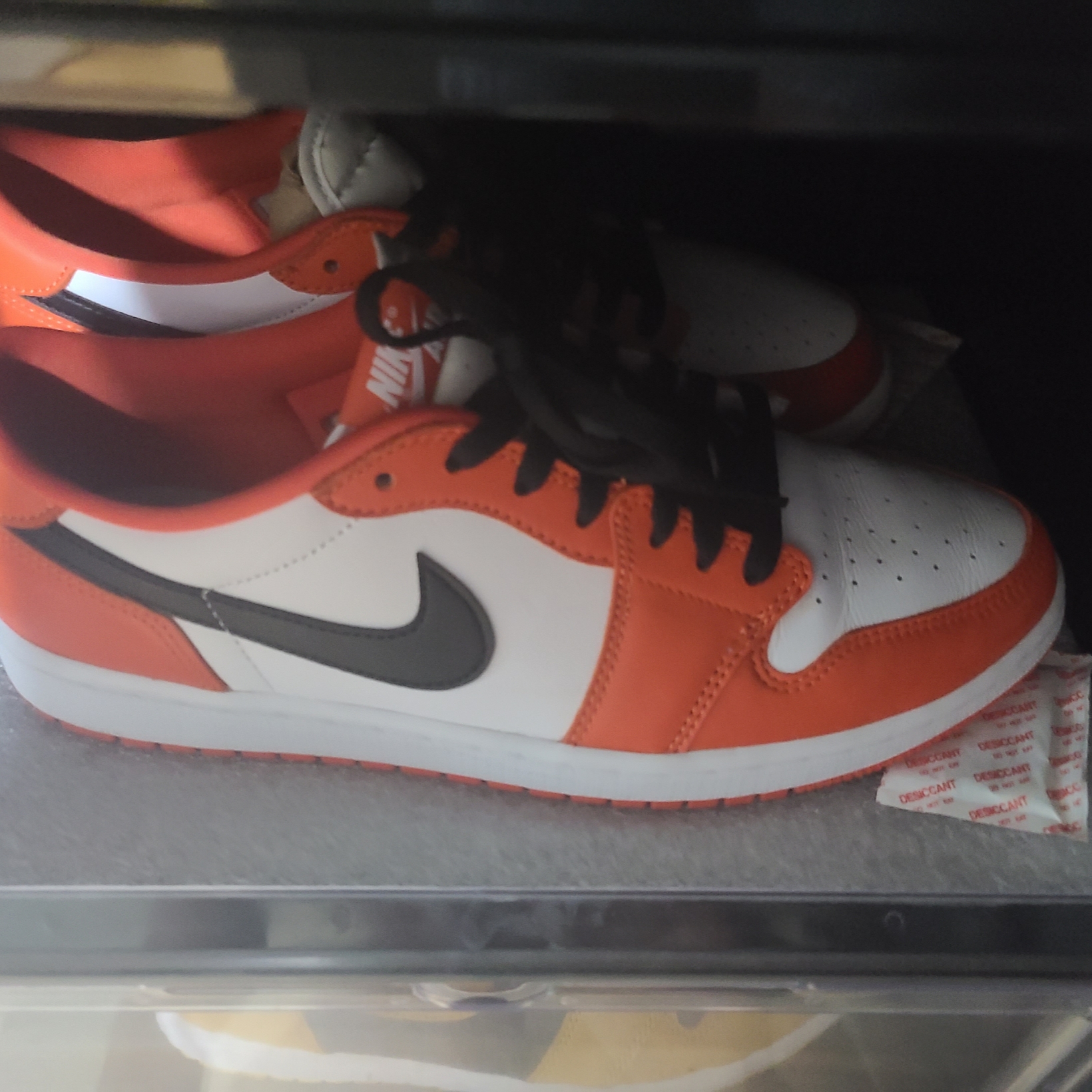 Jordan 1 Low OG Starfish 착용 스타일