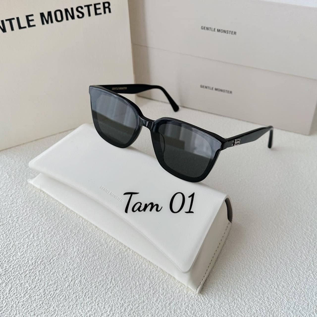 Gentle Monster Tam 01 Black 착용 스타일