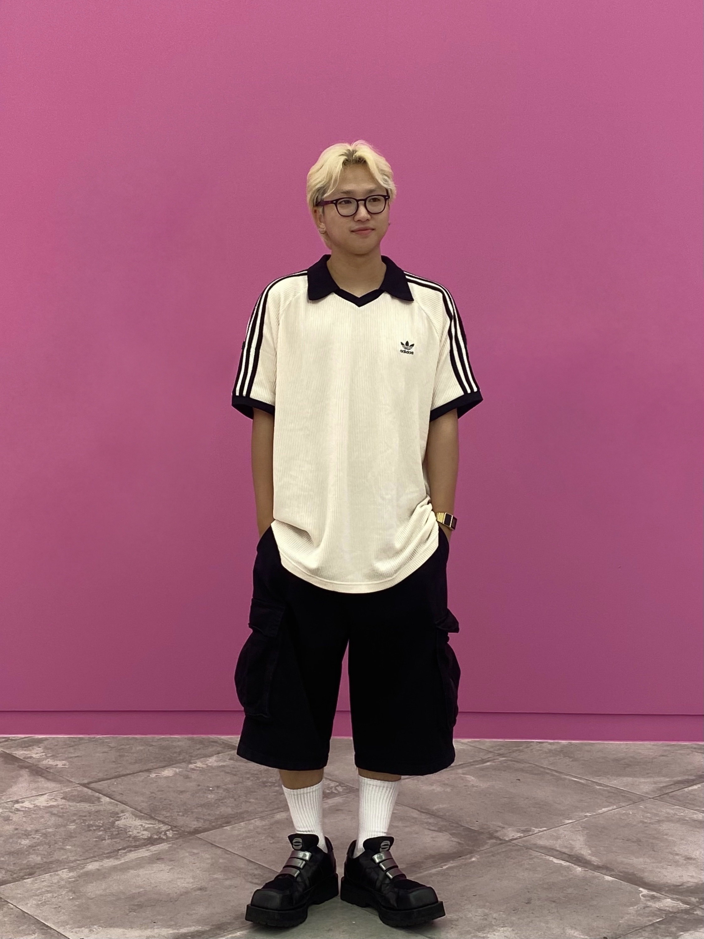 Adidas Adicolor Classics Waffle Polo Shirt Wonder White - US Sizing, Adidas Adicolor Classics Waffle Polo Shirt Wonder White - KR Sizing 착용 스타일