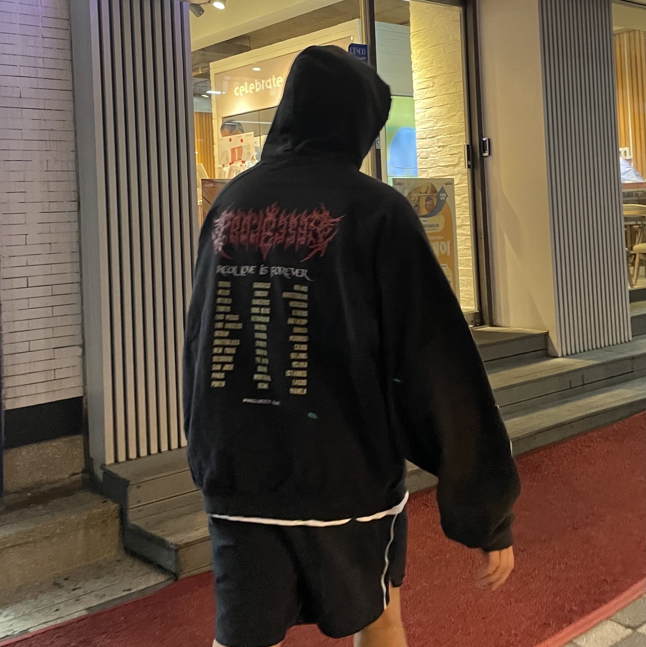 Project G/R Crow Worldtour Hoodie Washed Black 착용 스타일