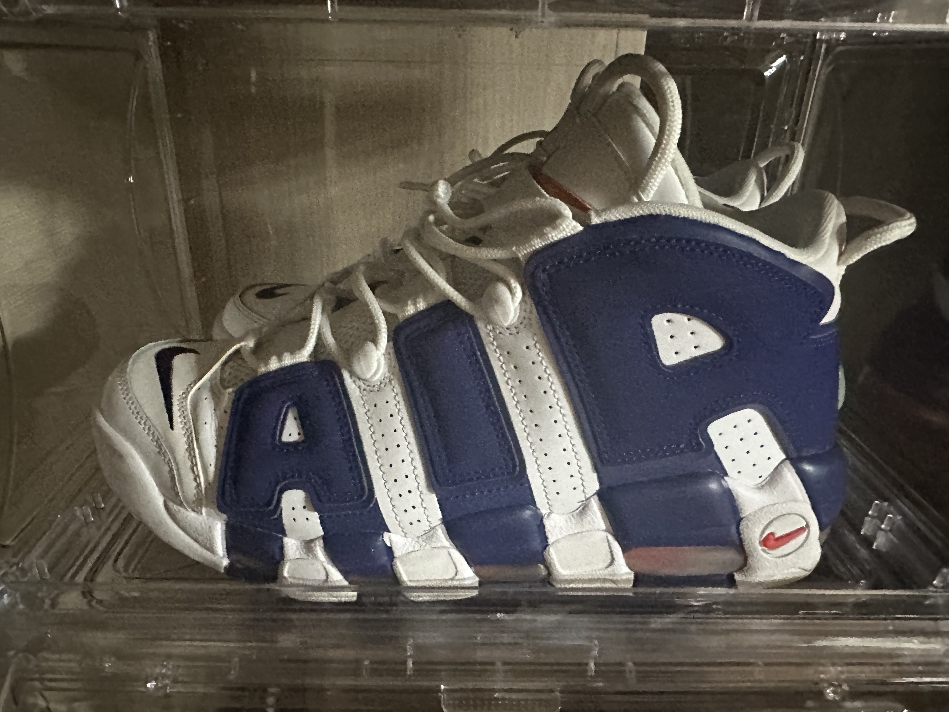 Nike Air More Uptempo Knicks 착용 스타일