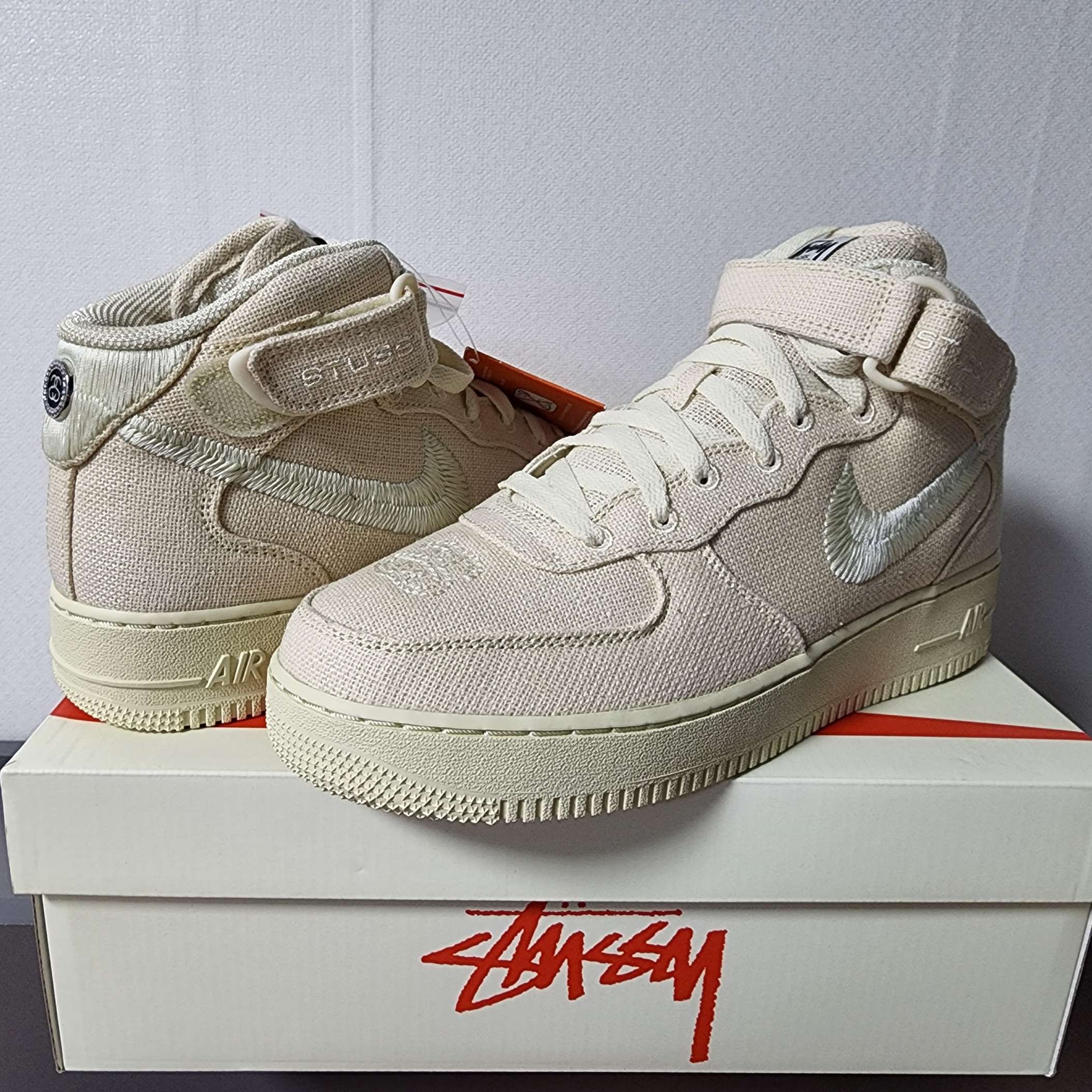 Nike x Stussy Air Force 1 '07 Mid SP Fossil 착용 스타일