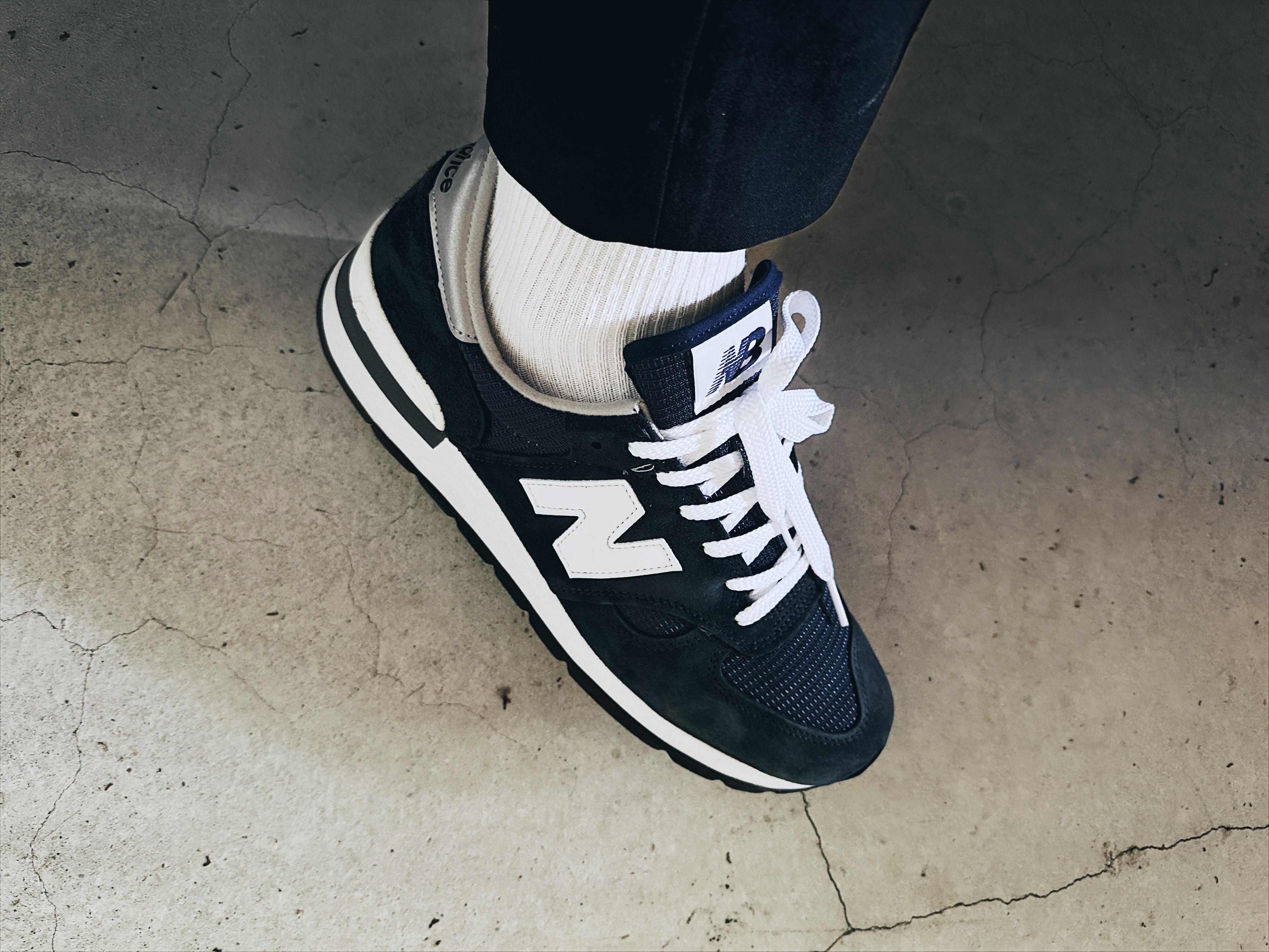 New Balance 990v1 Made in USA Navy 착용 스타일