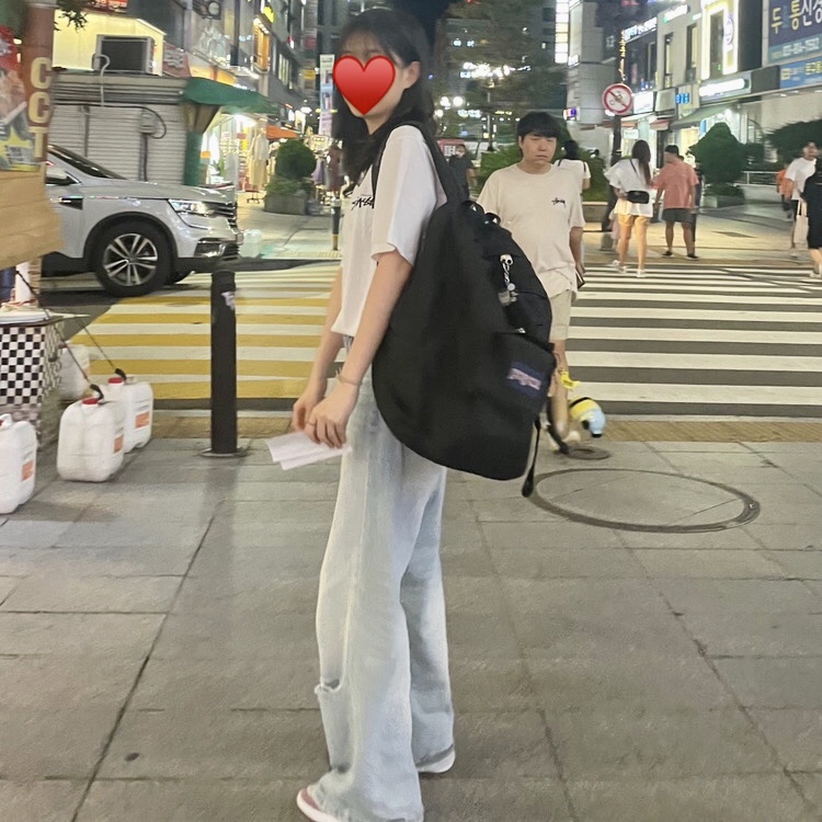 Stussy Suits T-Shirt White 착용 스타일 - 3