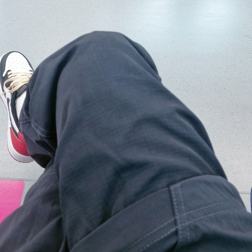 Jordan 1 Retro Low OG Black Toe, Nike ACG Smith Summit Cargo Pants Black - Asia 착용 스타일