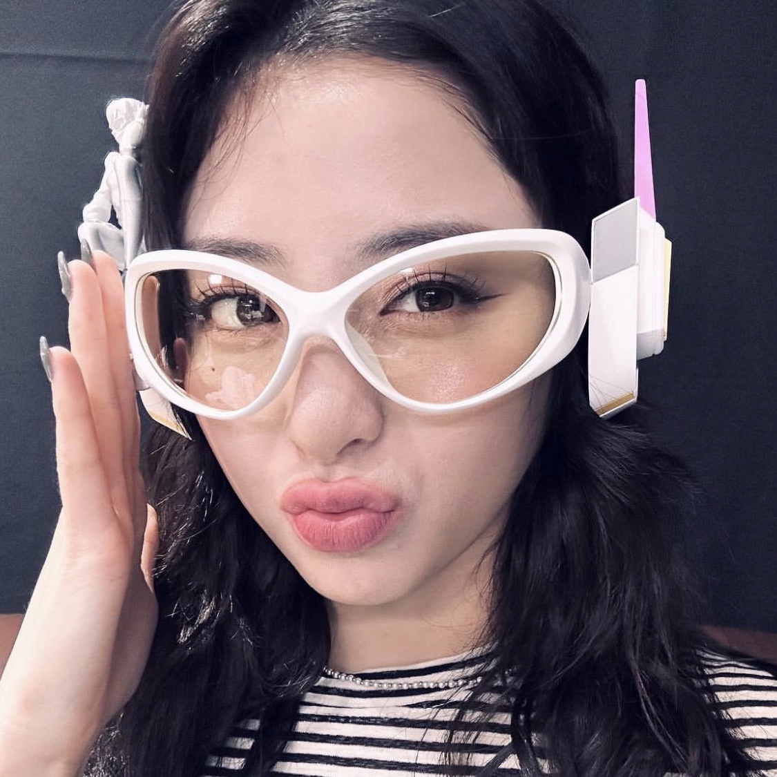 Gentle Monster x Overwatch 2 Tokki WP White, Gentle Monster x Overwatch 2 Tokki WM White 착용 스타일 - 2