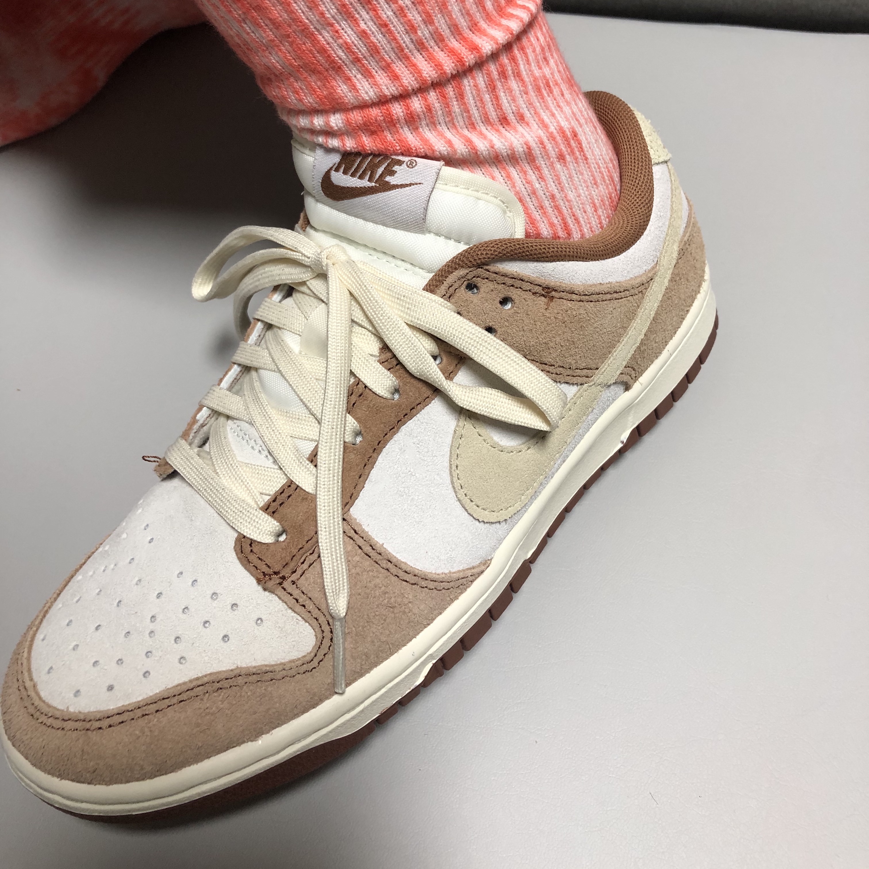 Nike Dunk Low Pro Premium Medium Curry 착용 스타일