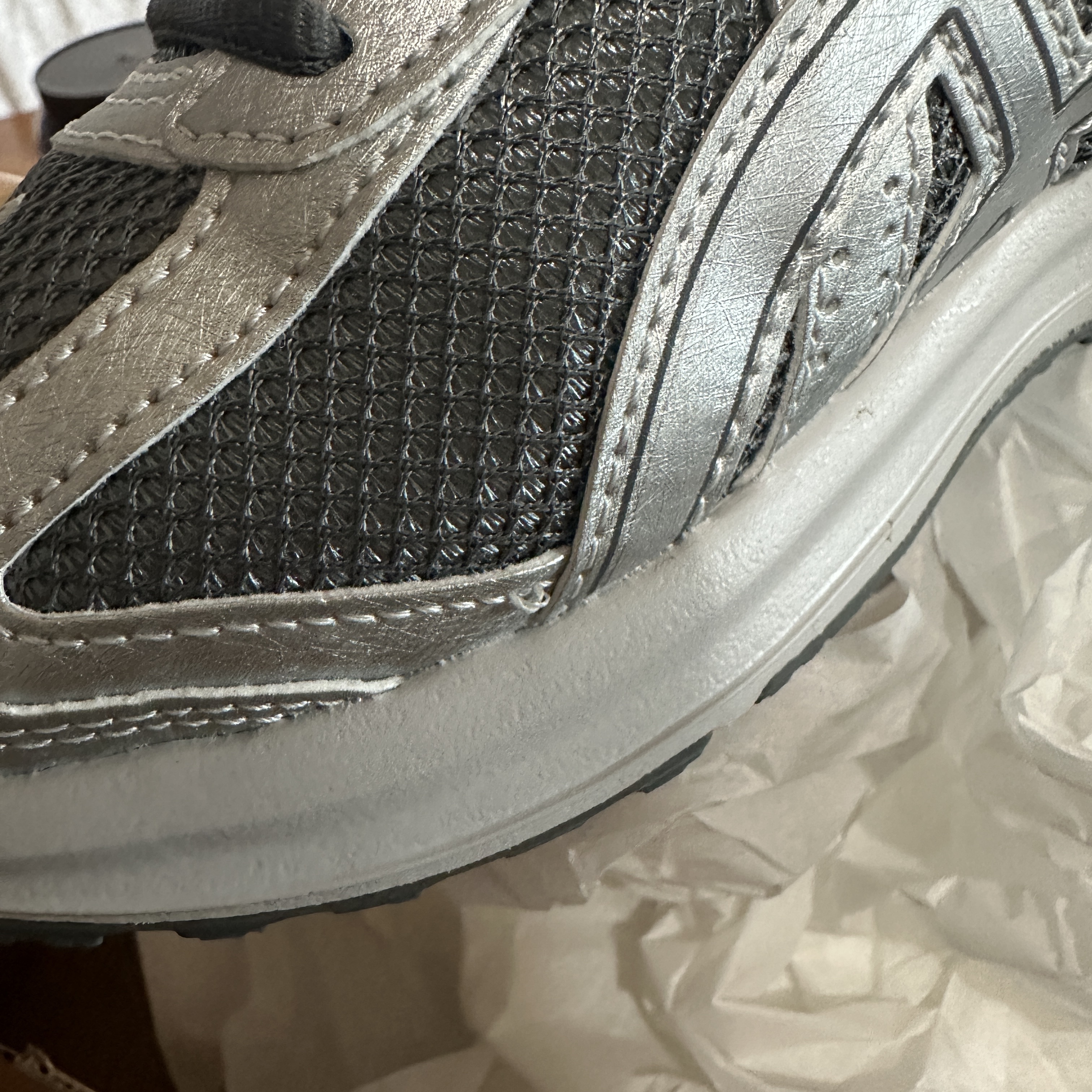 Asics Jog 100 S SMU Sheet Rock Pure Silver - 2E Wide 착용 스타일 - 1