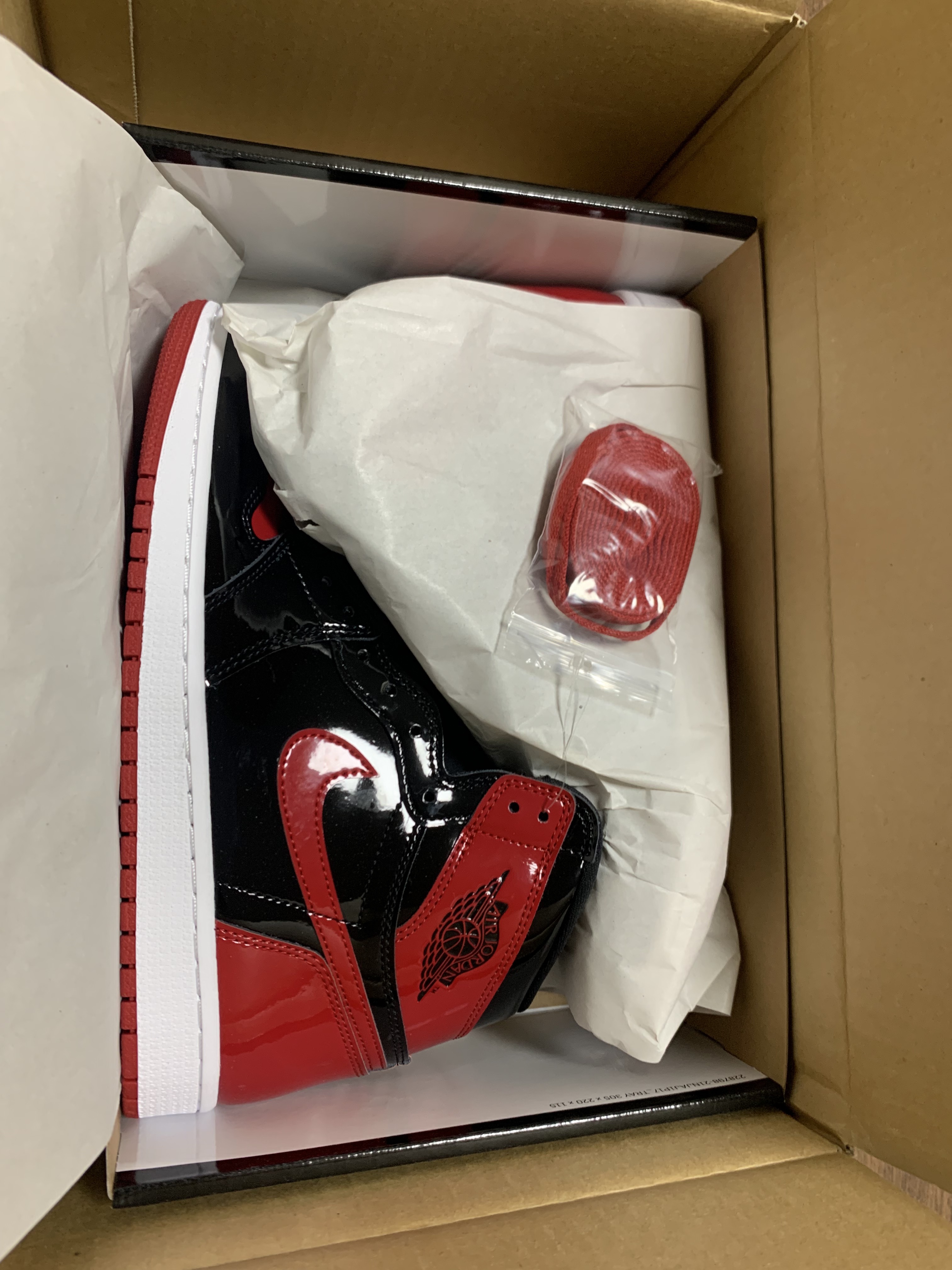 Jordan 1 Retro High OG Patent Bred 착용 스타일