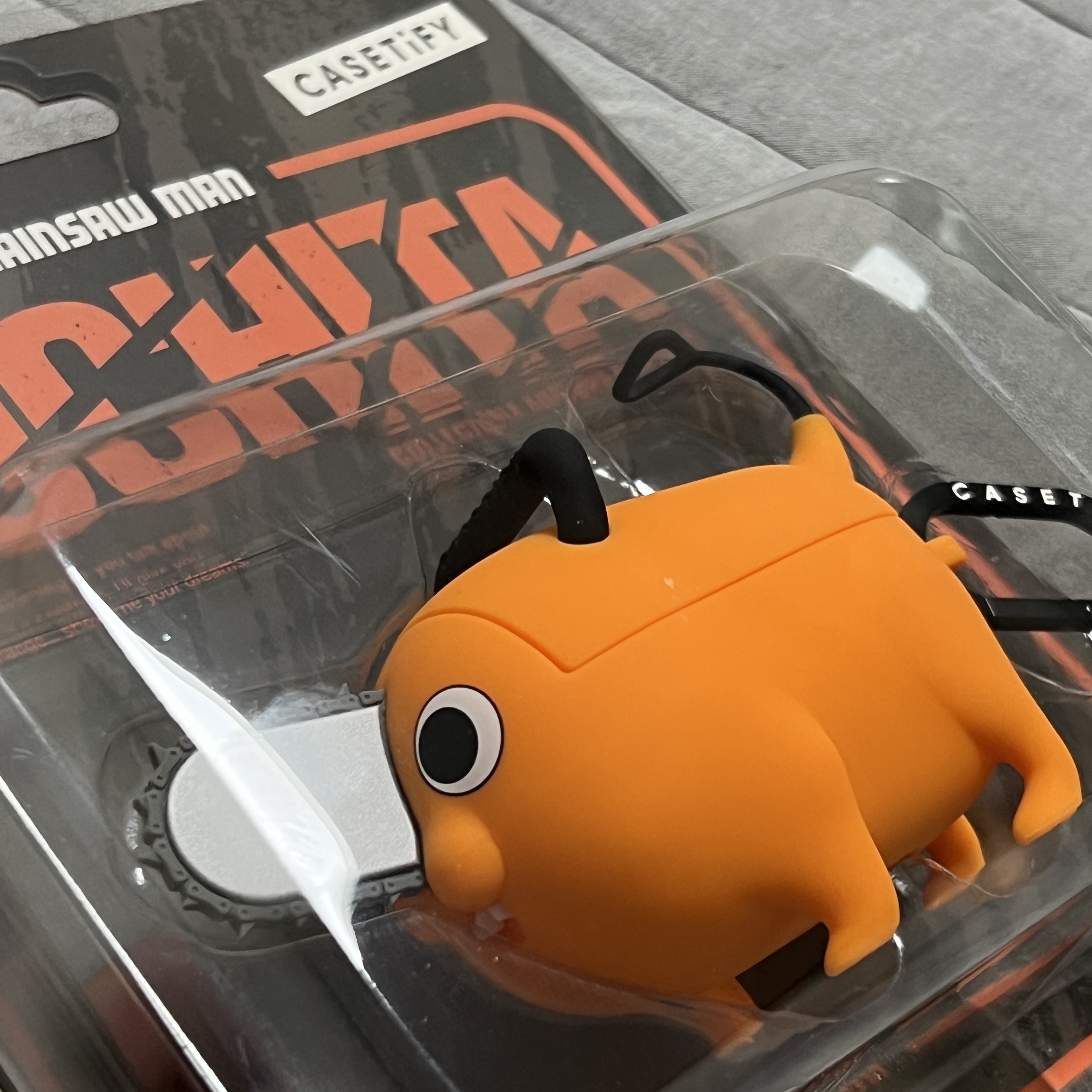 Casetify x Chainsaw Man Pochita Collectible AirPods Pro 1st/2nd Gen Case 착용 스타일 - 2