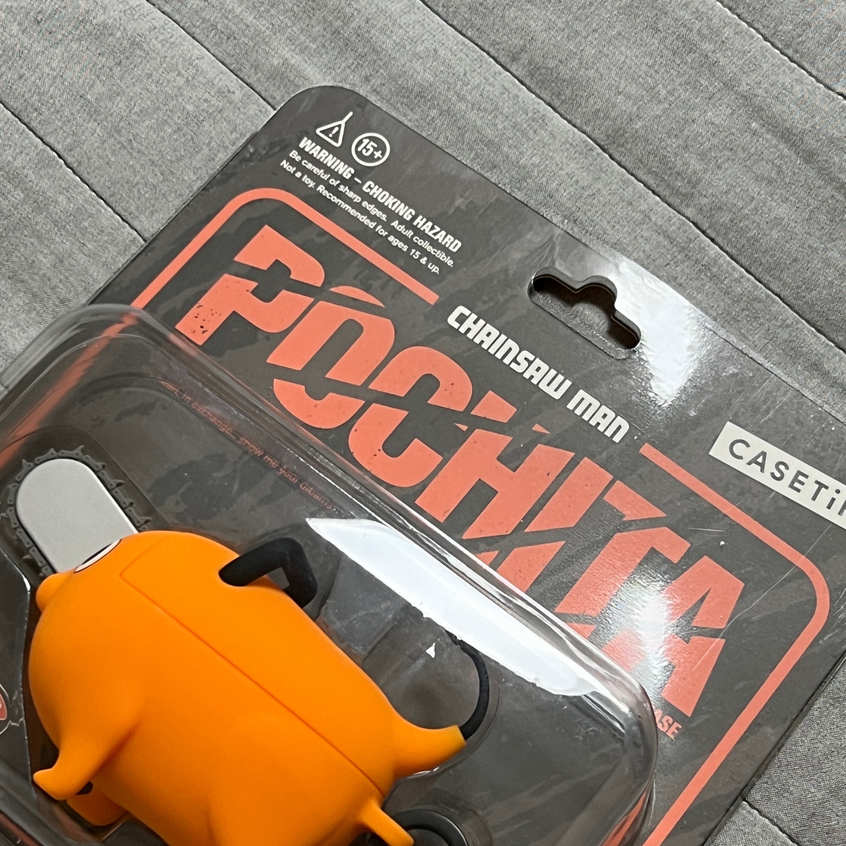 Casetify x Chainsaw Man Pochita Collectible AirPods Pro 1st/2nd Gen Case 착용 스타일 - 1