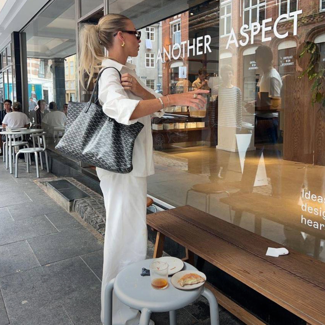 Goyard Artois PM Bag Navy Blue, Goyard Artois PM Bag Grey 착용 스타일 - 2