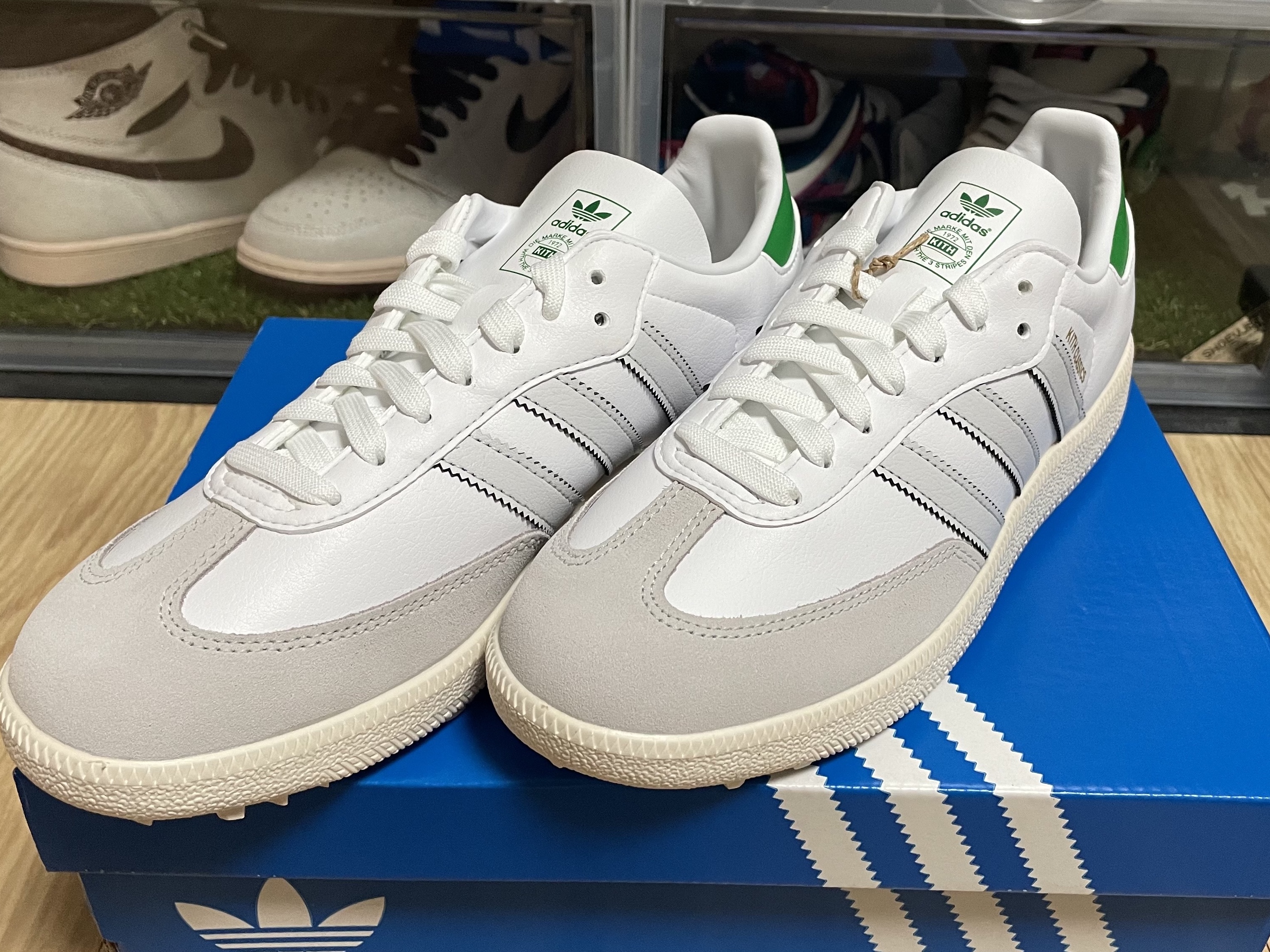 Adidas x Kith Samba Golf White Dash Grey 착용 스타일 - 1