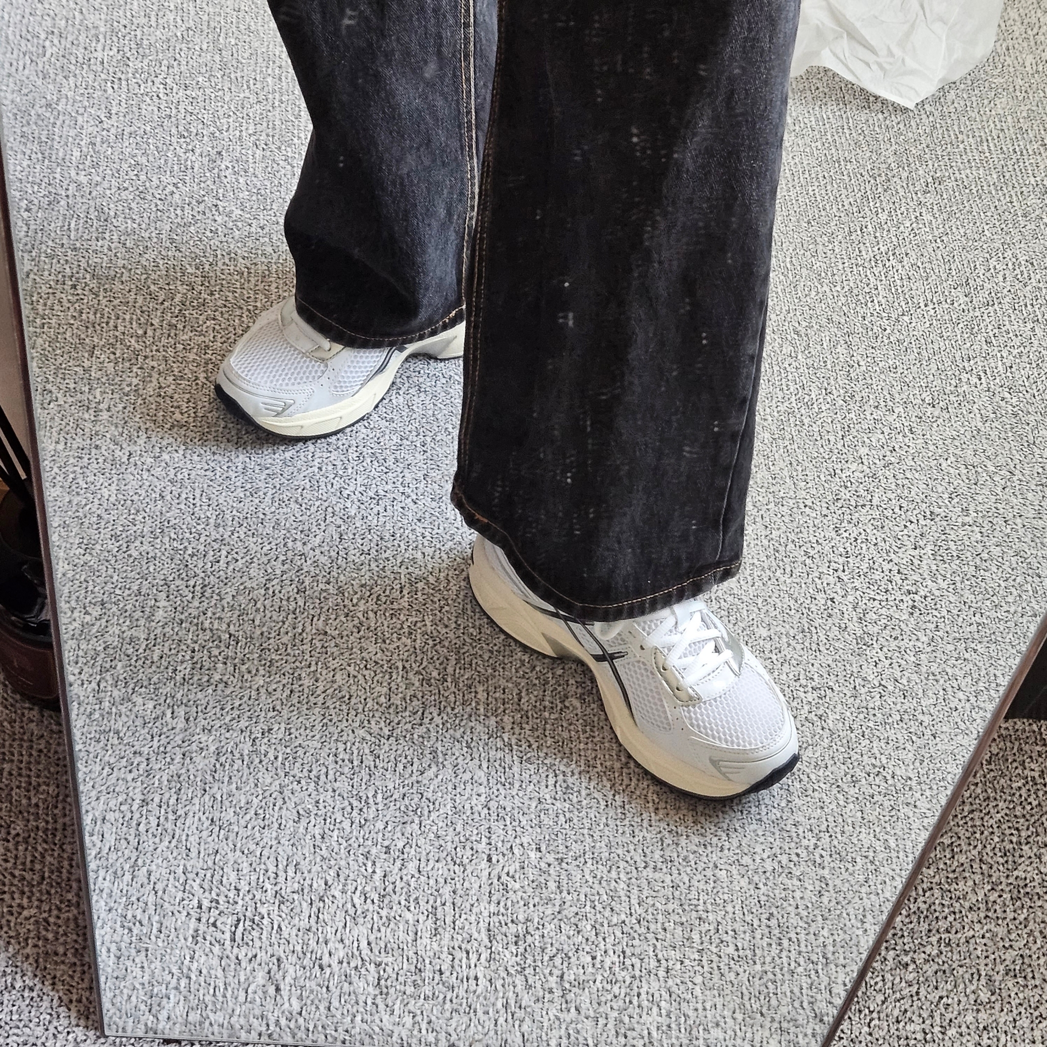 (W) Asics Gel-1130 White Midnight 착용 스타일 - 1