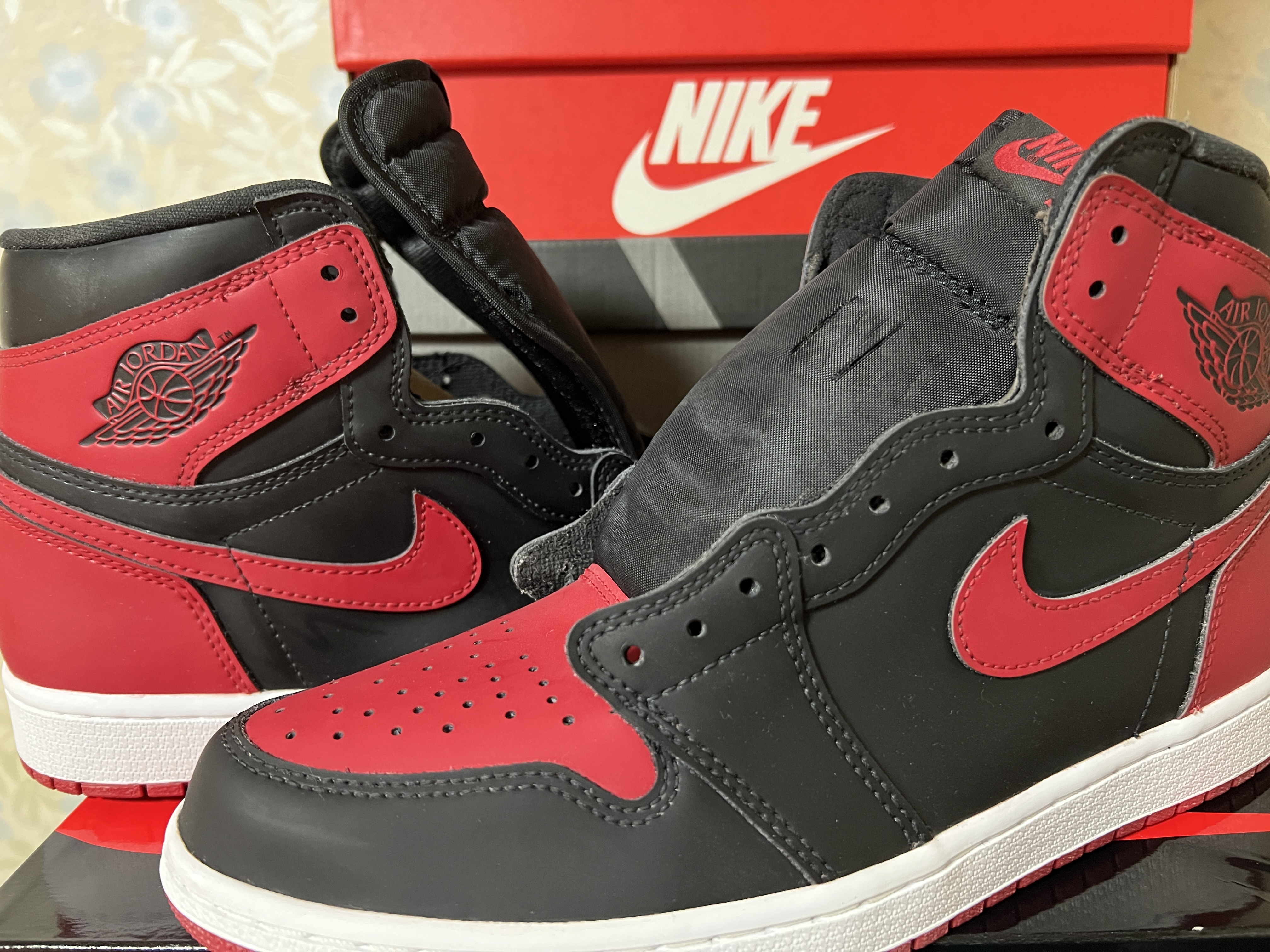 Jordan 1 Retro High OG Patent Bred 착용 스타일
