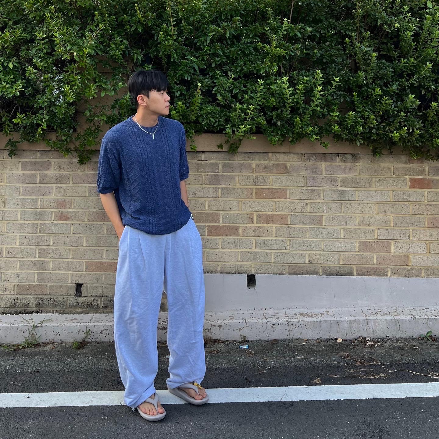TAW&TOE Flip Flop Zerovity Bio Stone Gray 착용 스타일 - 2