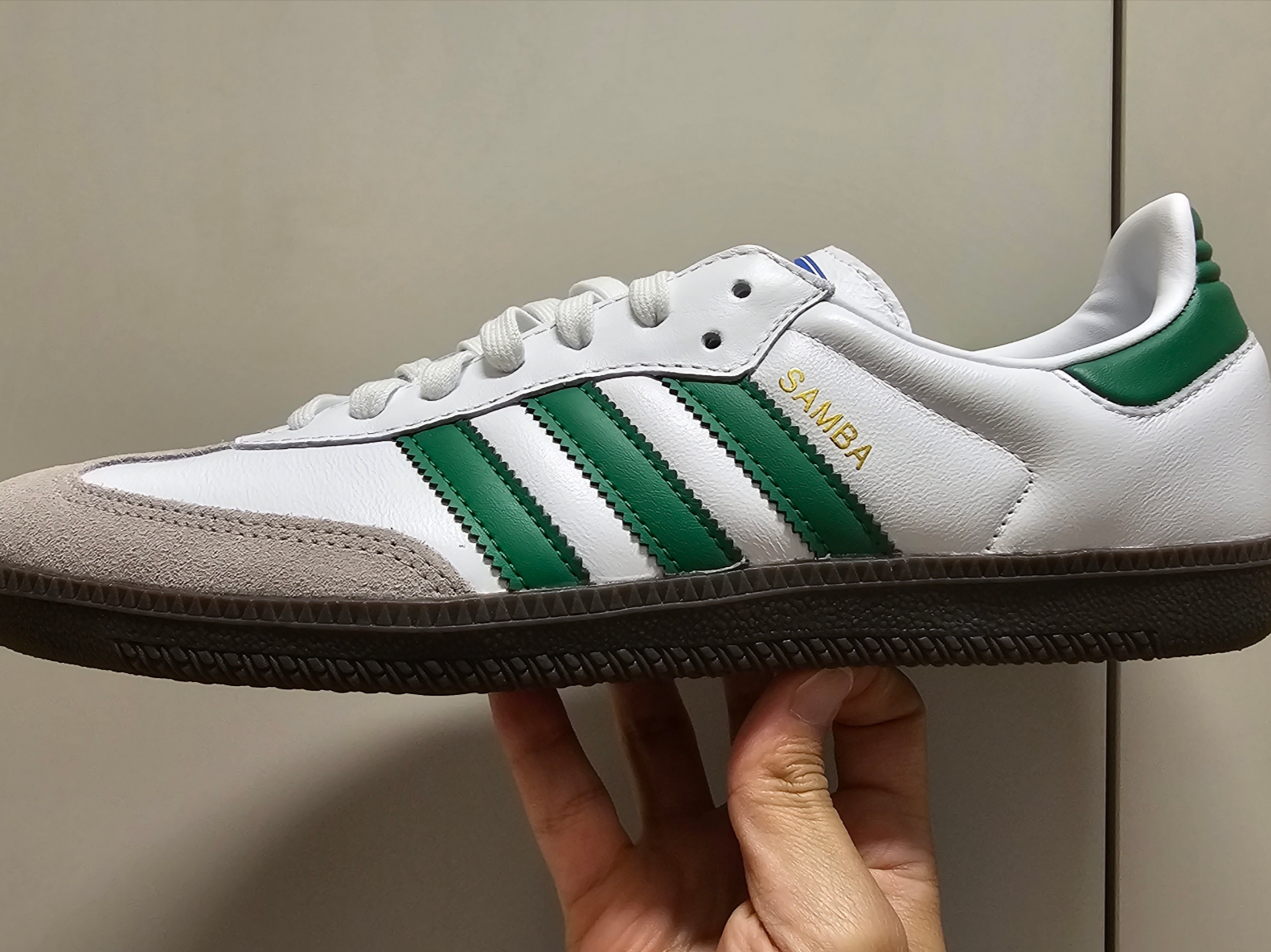 Adidas Samba OG White Green 착용 스타일