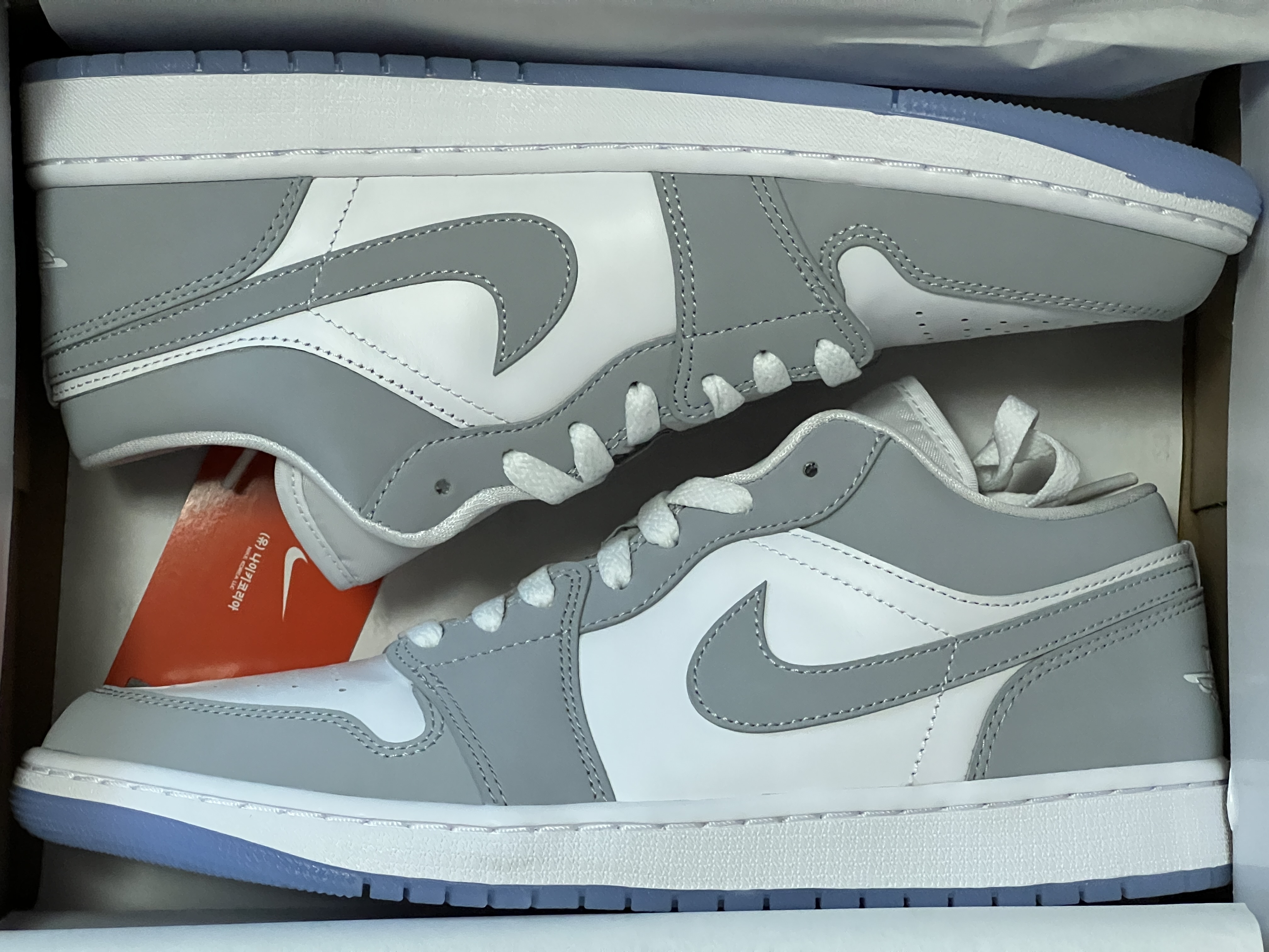 (W) Jordan 1 Low White Wolf Grey 착용 스타일