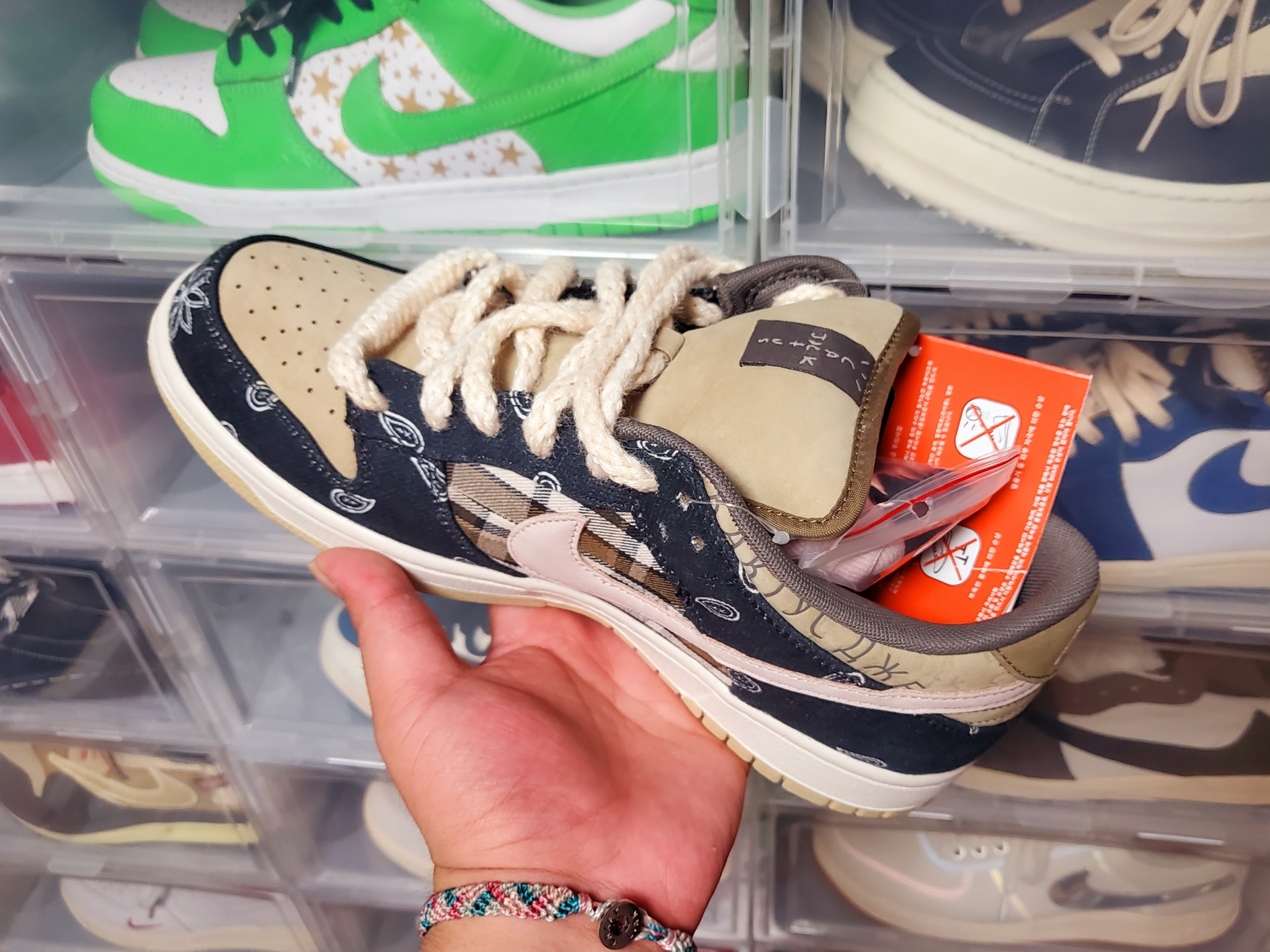 Nike x Travis Scott SB Dunk Low 착용 스타일 - 5