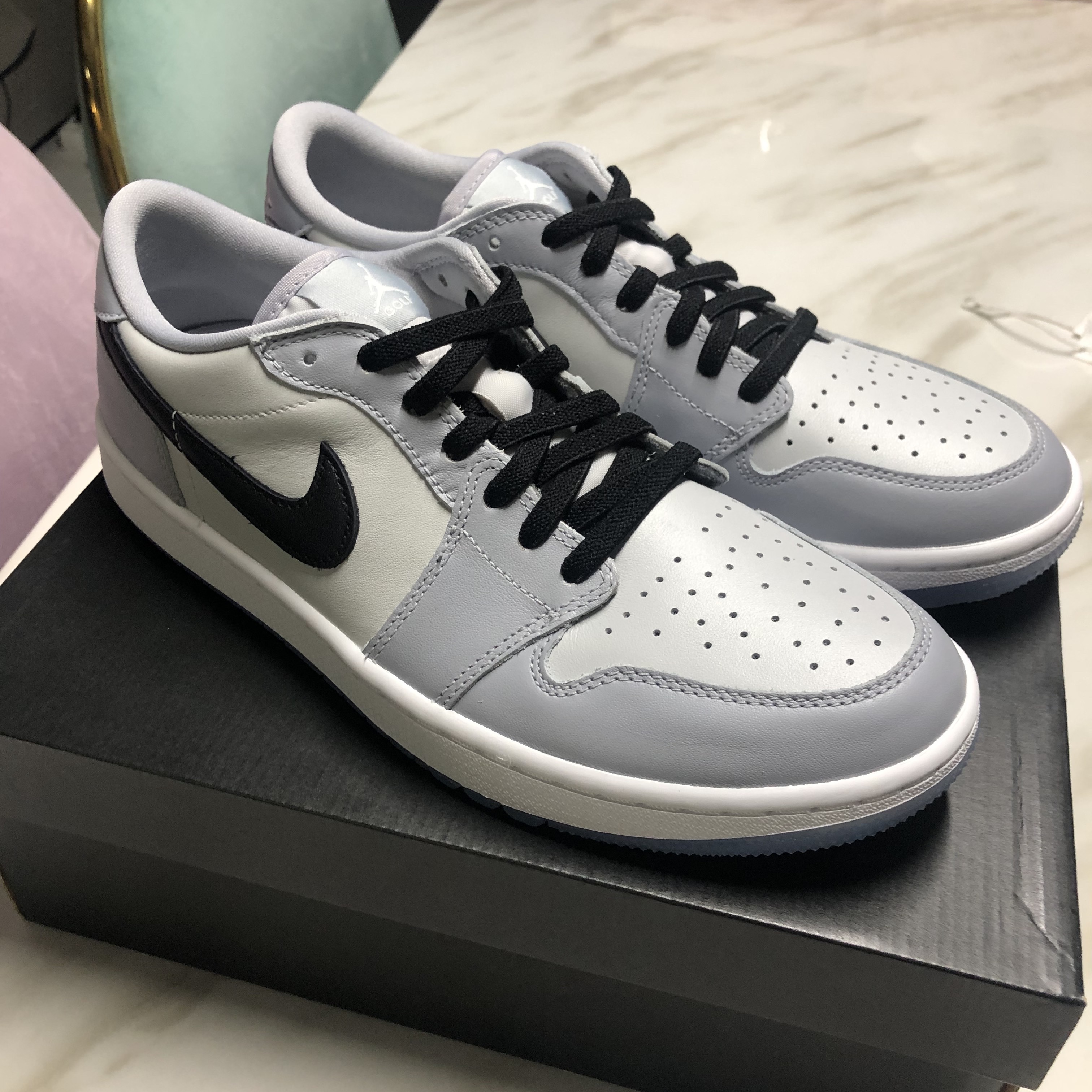 Jordan 1 Low Golf Wolf Grey 착용 스타일