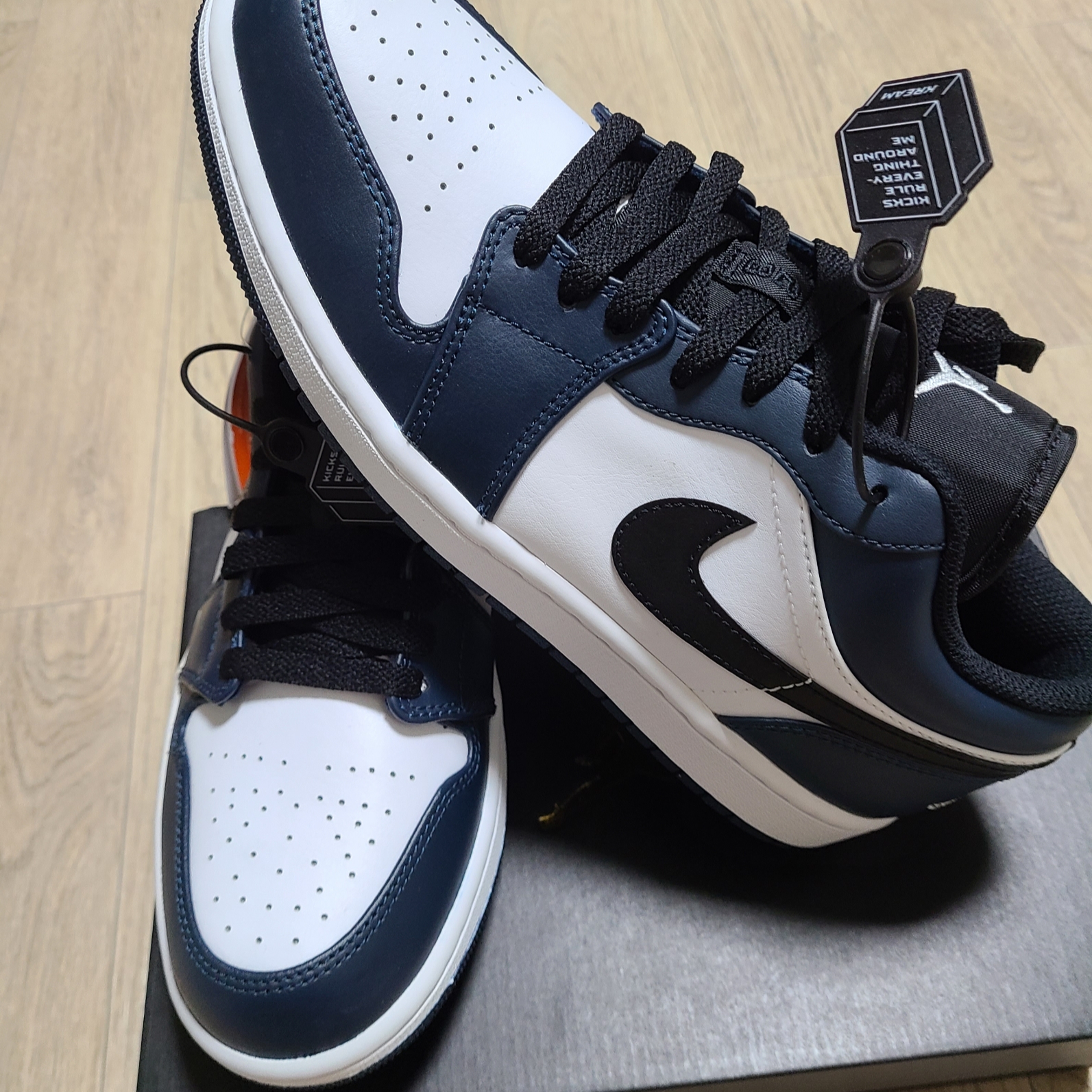 Jordan 1 Low Dark Teal 착용 스타일 - 3