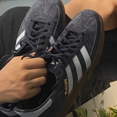 Adidas Spezial Handball Collegiate Navy 착용 스타일