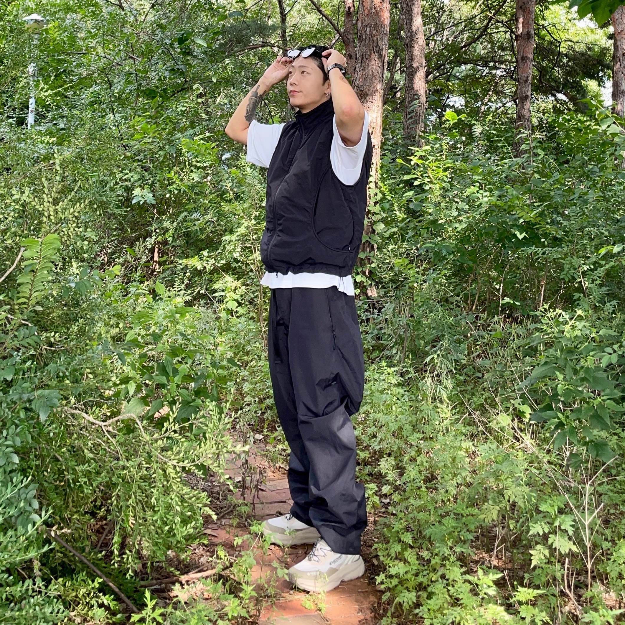 Sansan Gear Windblock Pants Black - 22FW 착용 스타일