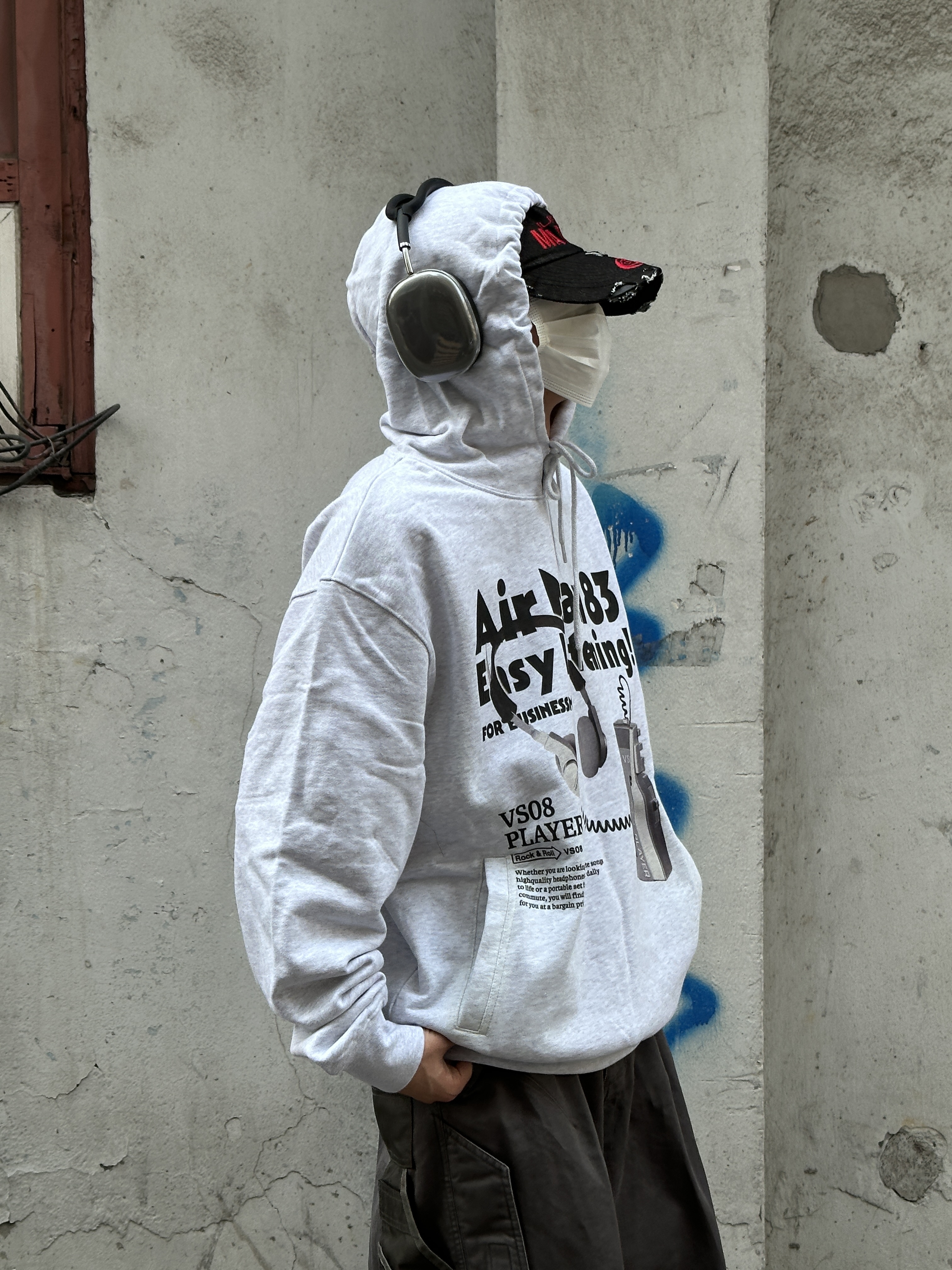 Farfromwhat Far Layered Work Pants Charcoal, Maison Mihara Yasuhiro Wayne OG Sole Leather Low-top Sneakers White 착용 스타일 - 4