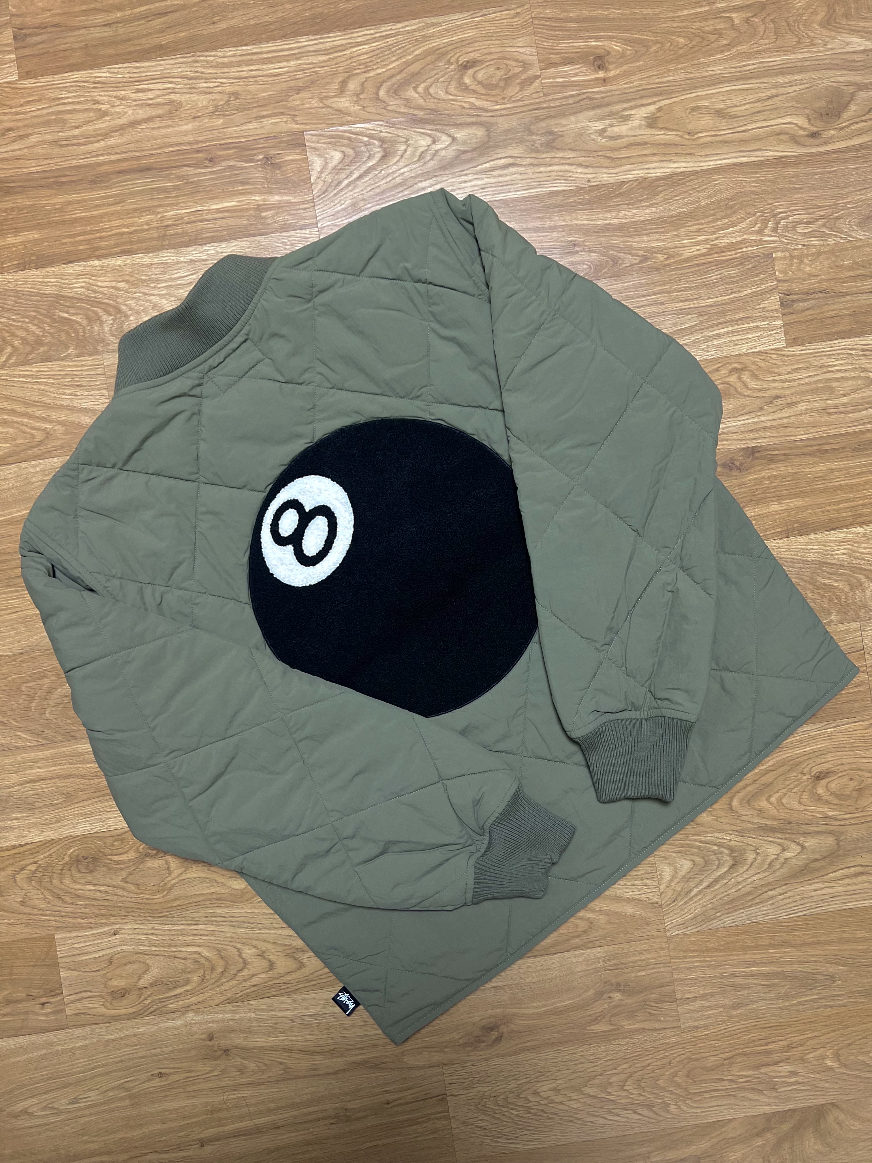 Stussy 8 Ball Quilted Liner Jacket Olive 착용 스타일 - 1