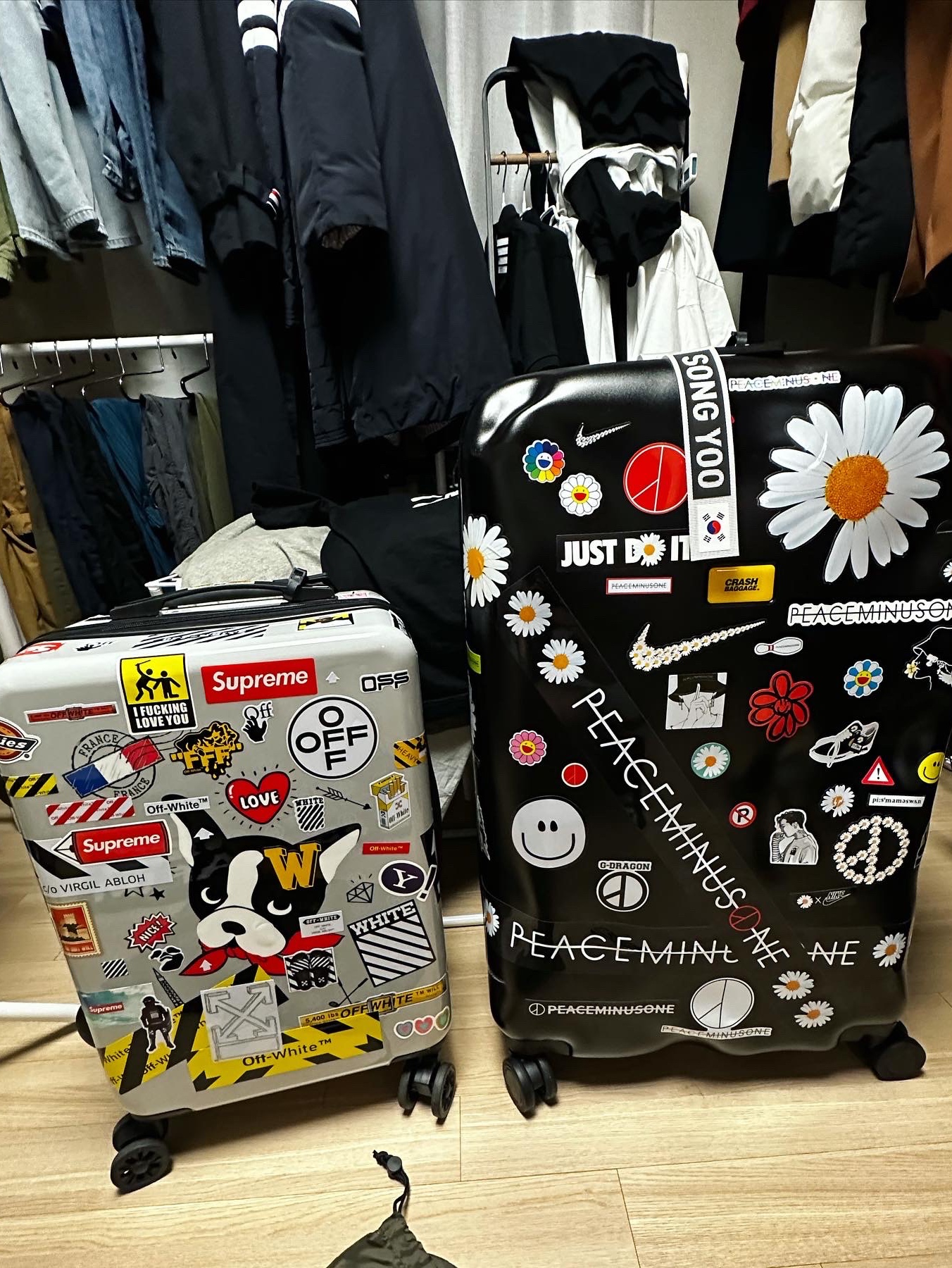 CRASH BAGGAGE Icon 31inch Black 착용 스타일 - 2