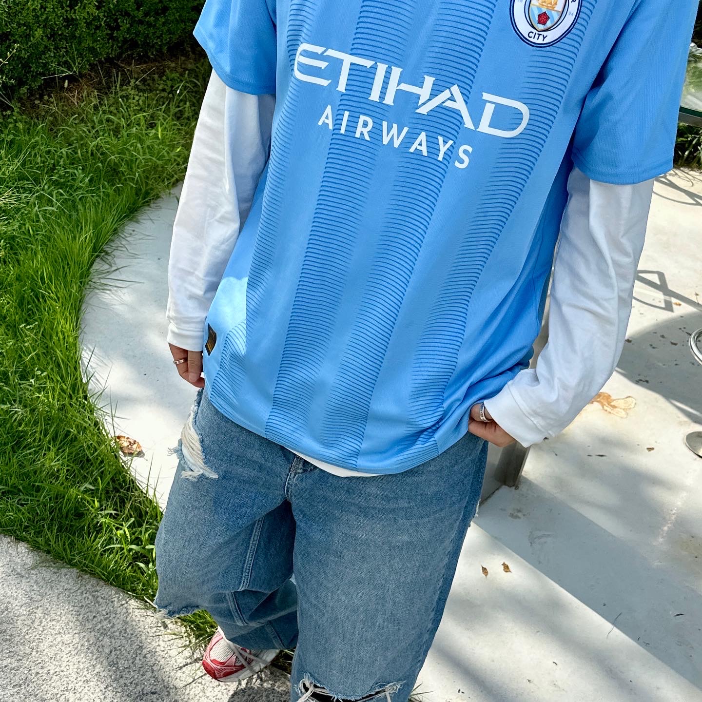 Puma Manchester City 2023/24 Home Jersey Team Light Blue Kevin De Bruyne (Premier League Full Marking Ver.), Balenciaga 3XL Sneakers White Red 착용 스타일 - 2