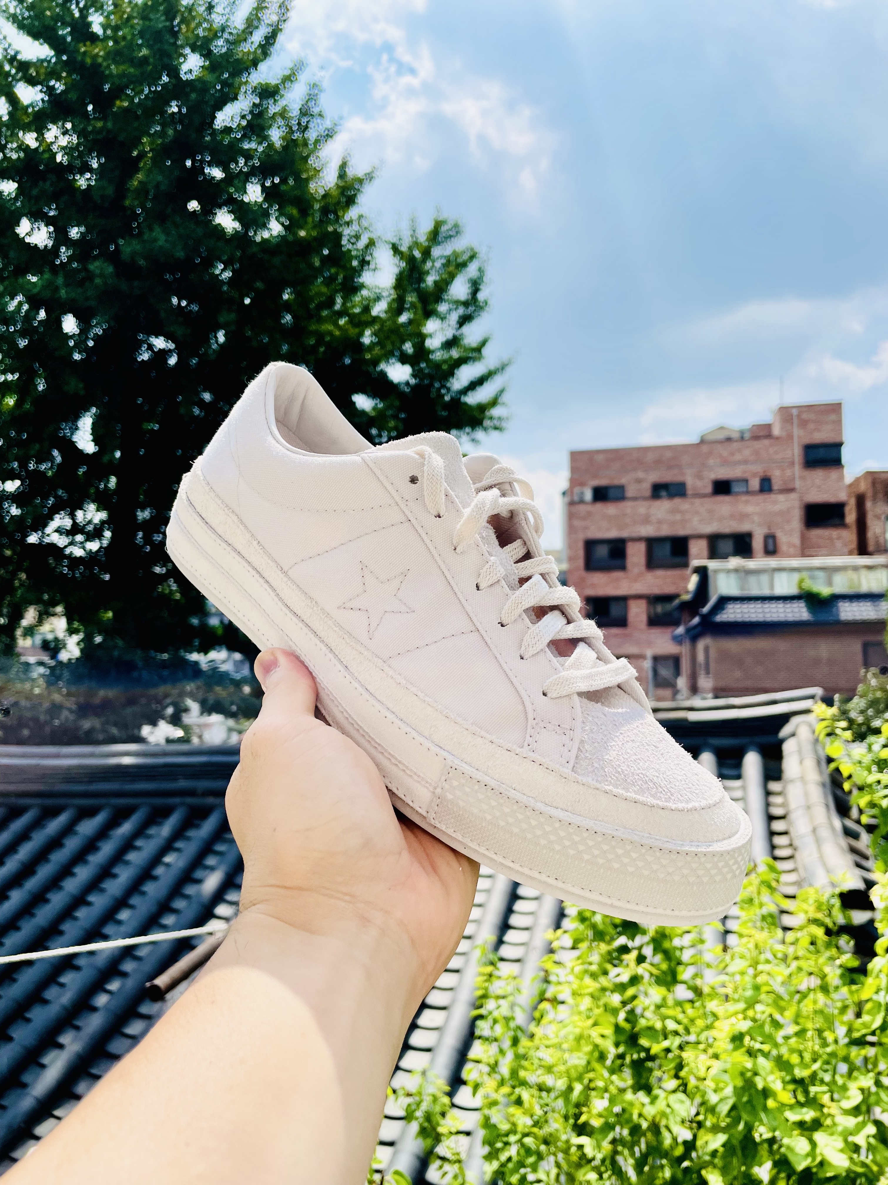 Converse x Notre One Star White Sand 착용 스타일