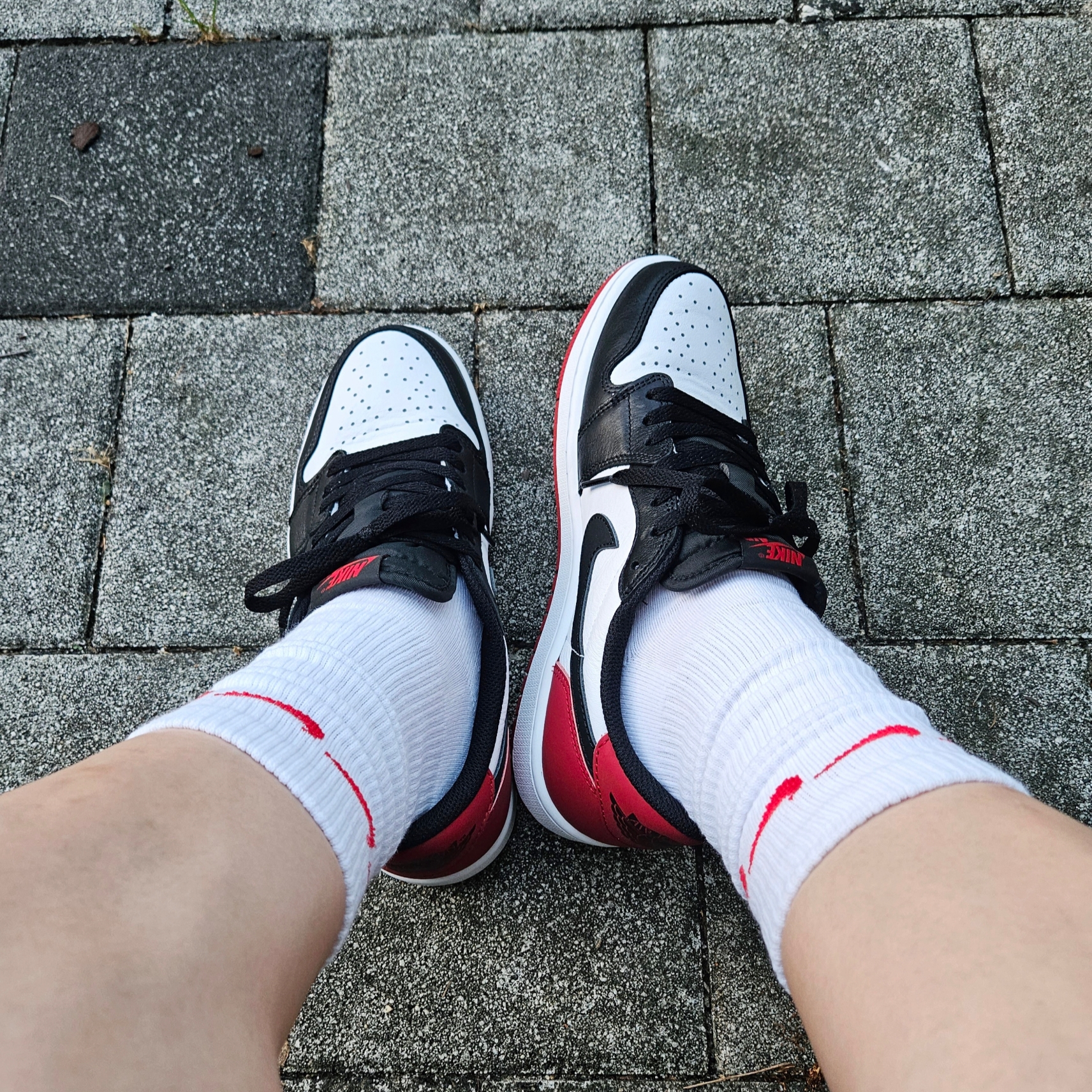 Jordan 1 Retro Low OG Black Toe 착용 스타일