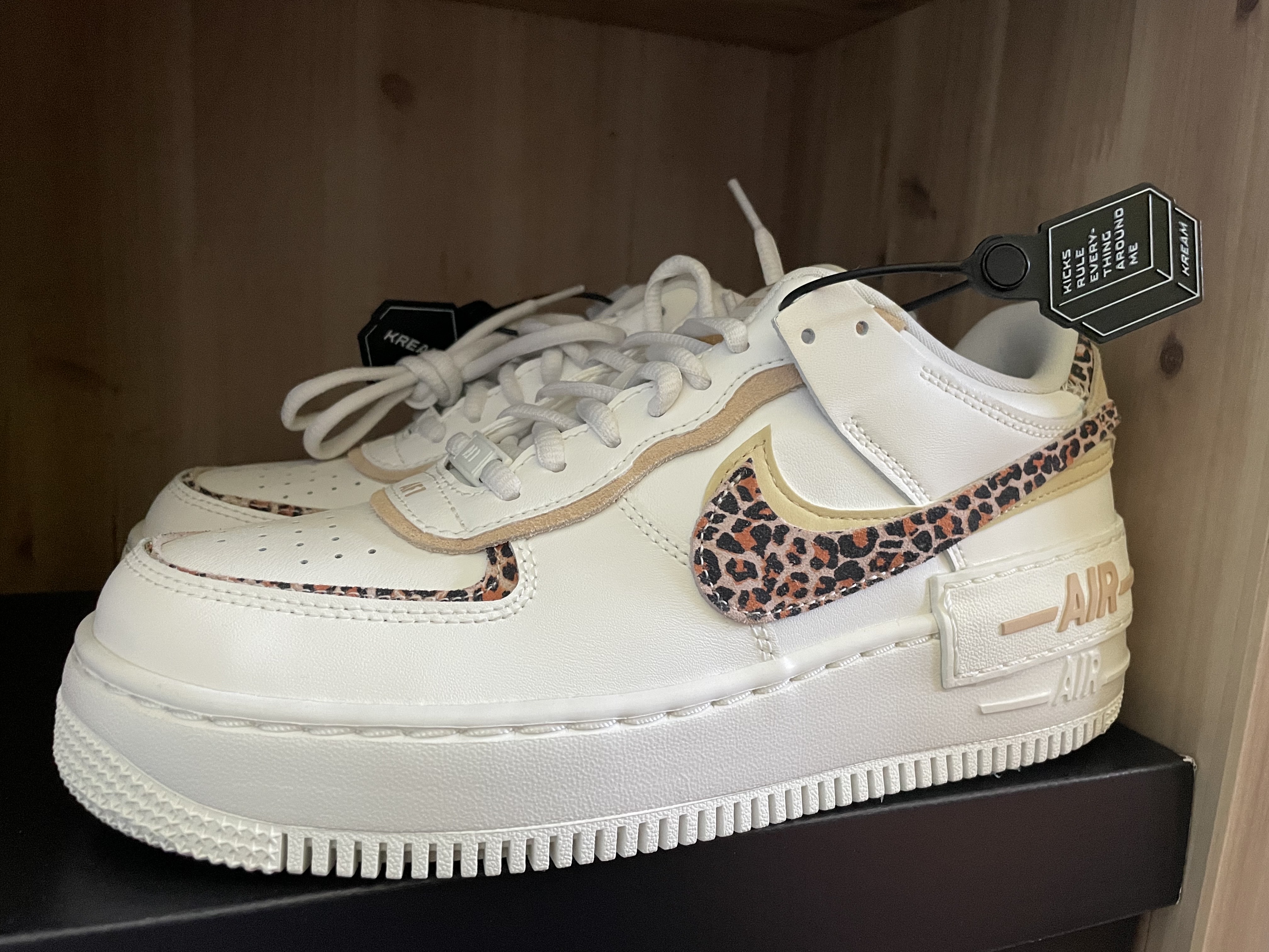(W) Nike Air Force 1 Shadow Sail Sesame 착용 스타일 - 1