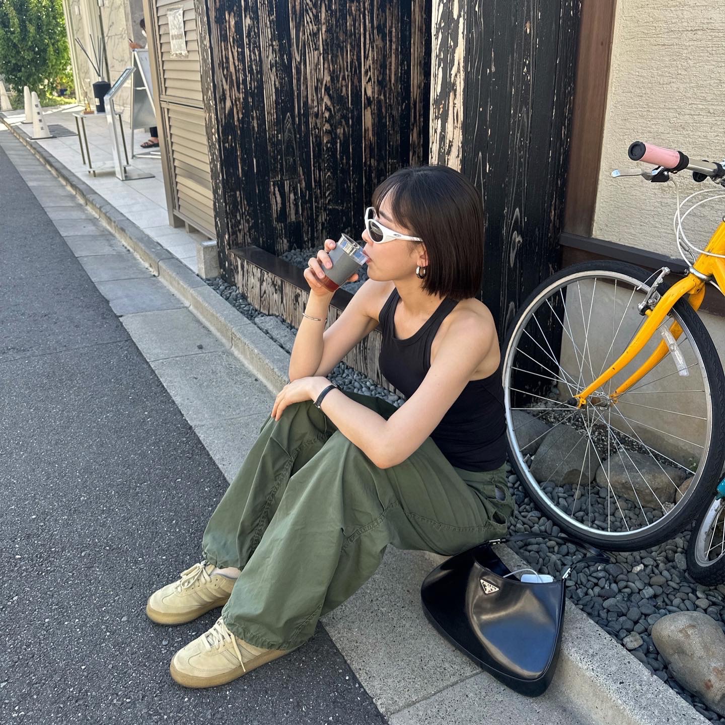 Adidas x Clarks x Ronnie Fieg 8th Street Samba Savannah, Oakley Eye Jacket Redux Polished White Frame Prizm Black Lenses High Bridge Fit 착용 스타일
