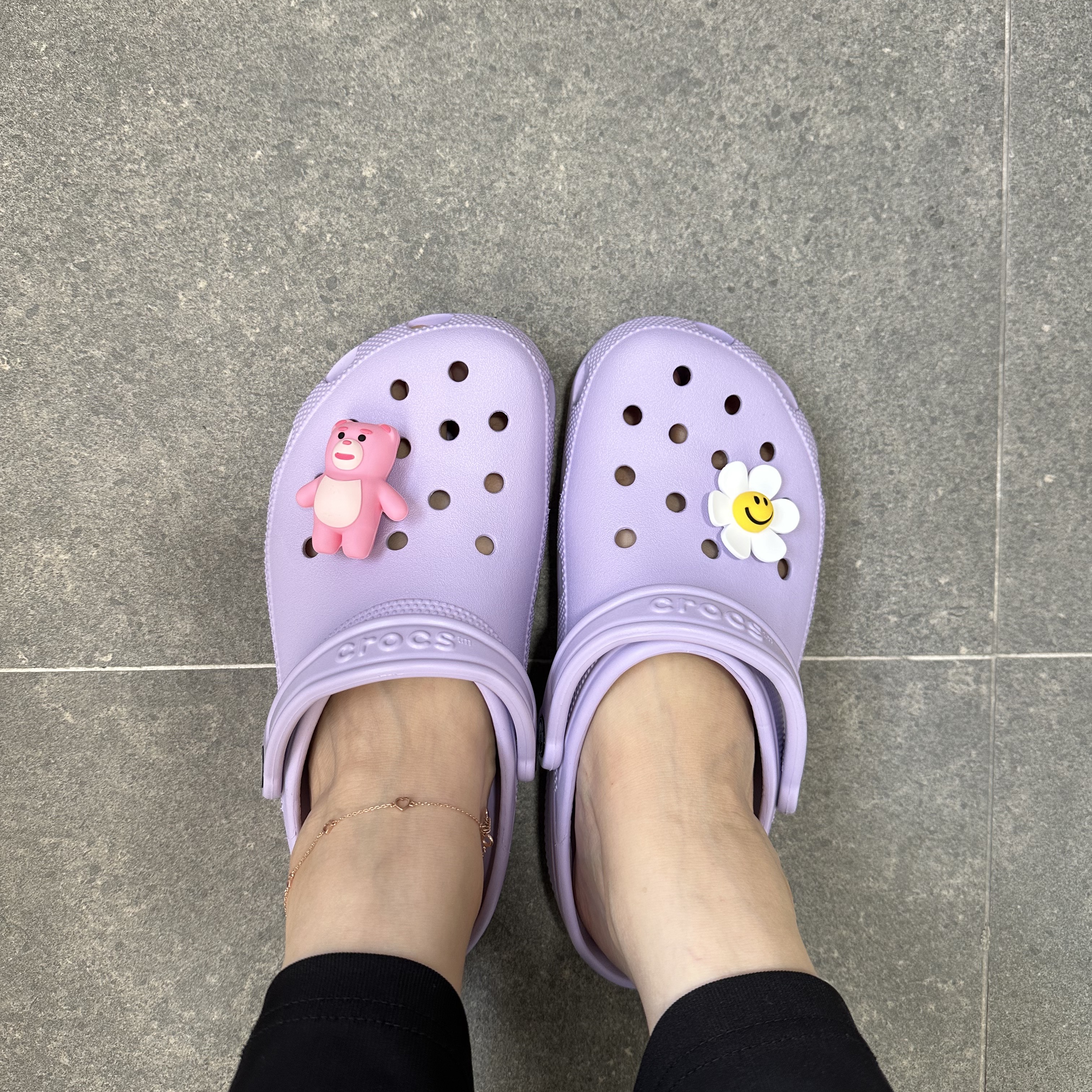 Crocs Classic Clog Lavender 착용 스타일