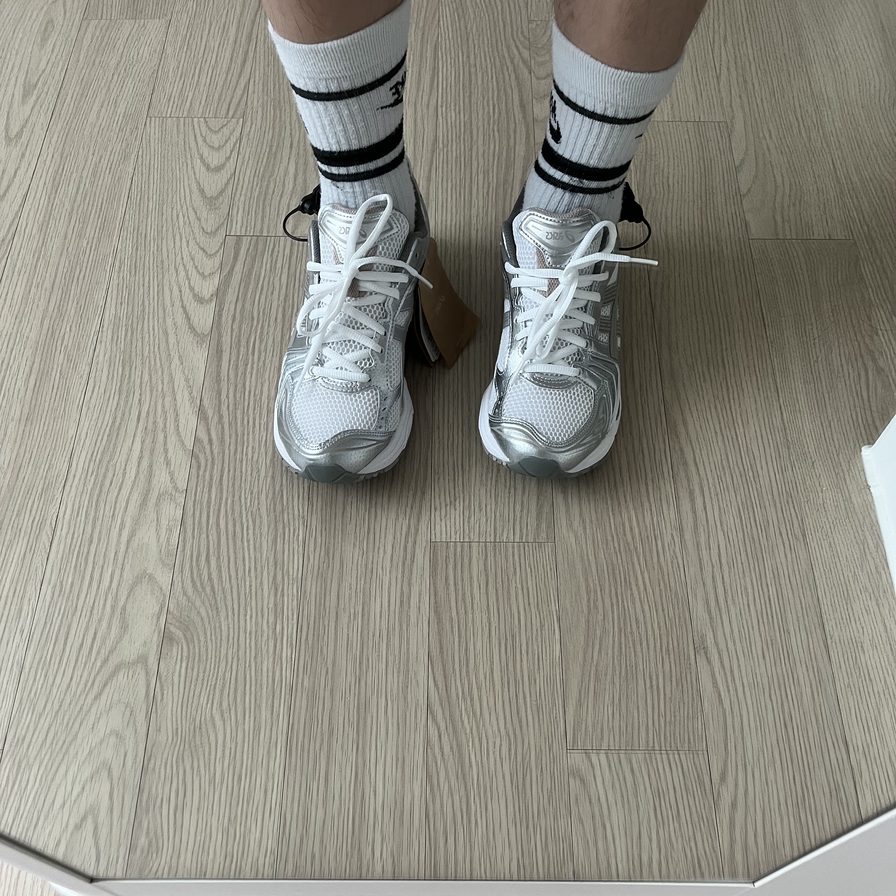 (W) Asics Gel-Kayano 14 White Moonrock 착용 스타일