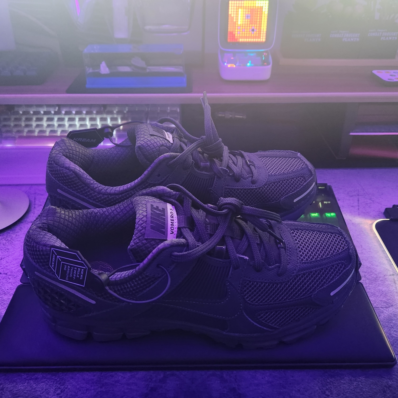 Nike Zoom Vomero 5 SP Anthracite 2023 착용 스타일 - 1