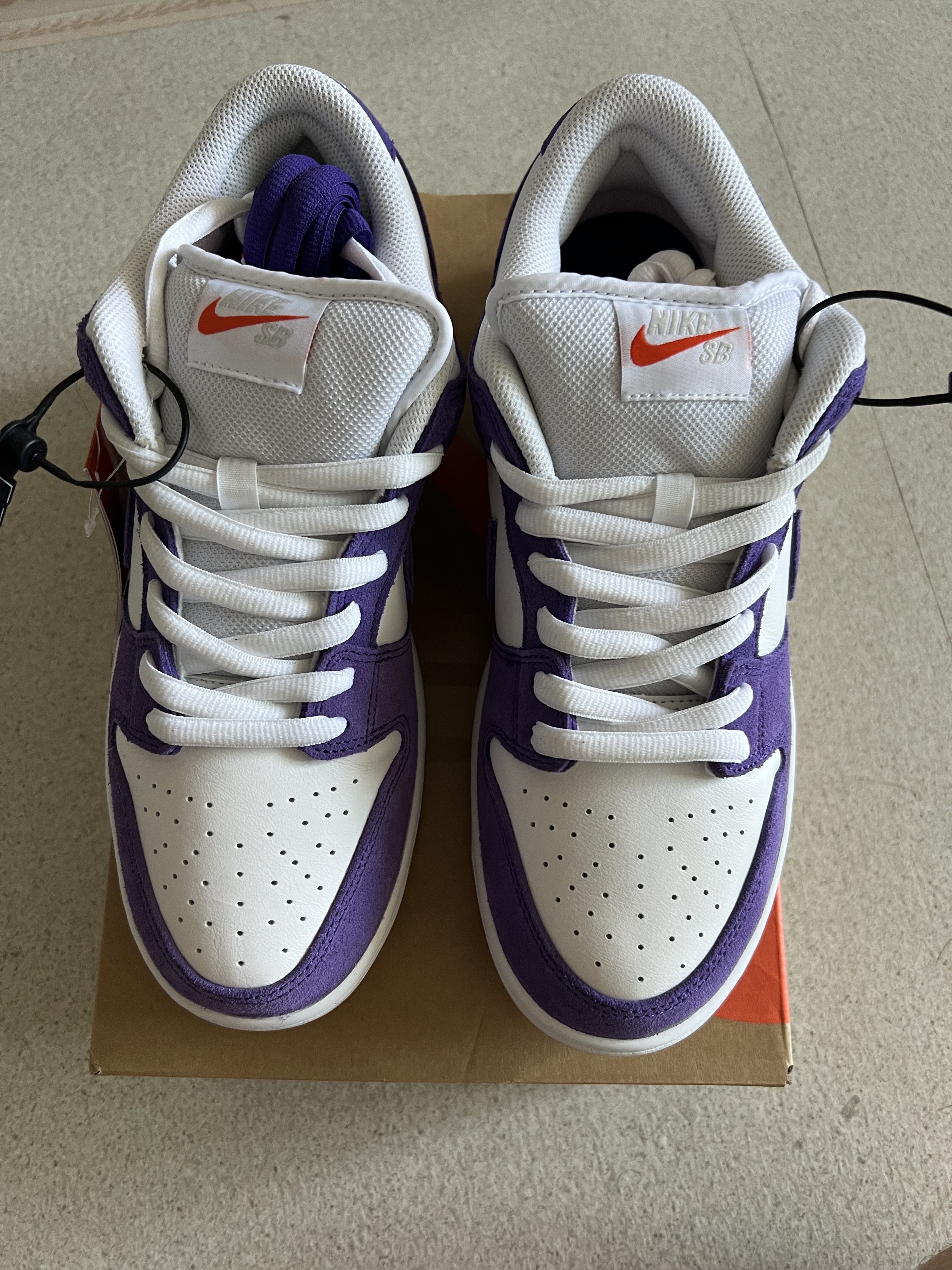 Nike Dunk Low Pro SB Court Purple 착용 스타일 - 1