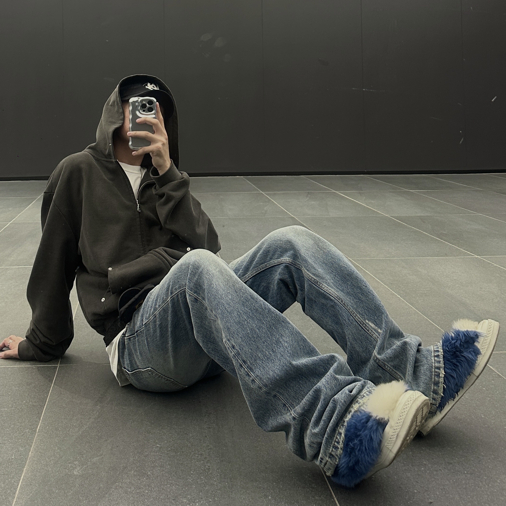 Converse x Ambush Chuck 70 Fuzzy Navy Blue 착용 스타일 - 1