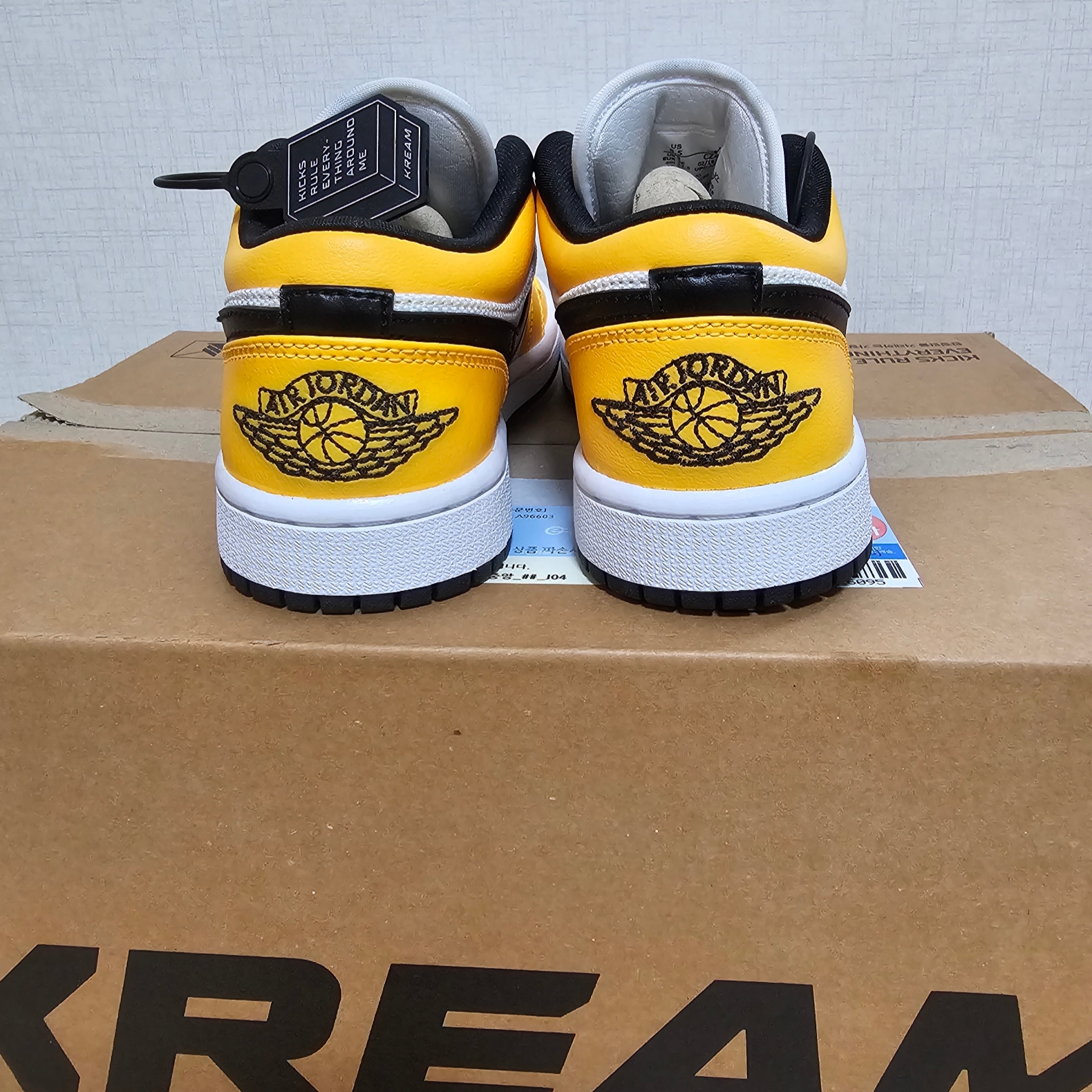(W) Jordan 1 Low SE Laser Orange 착용 스타일 - 2