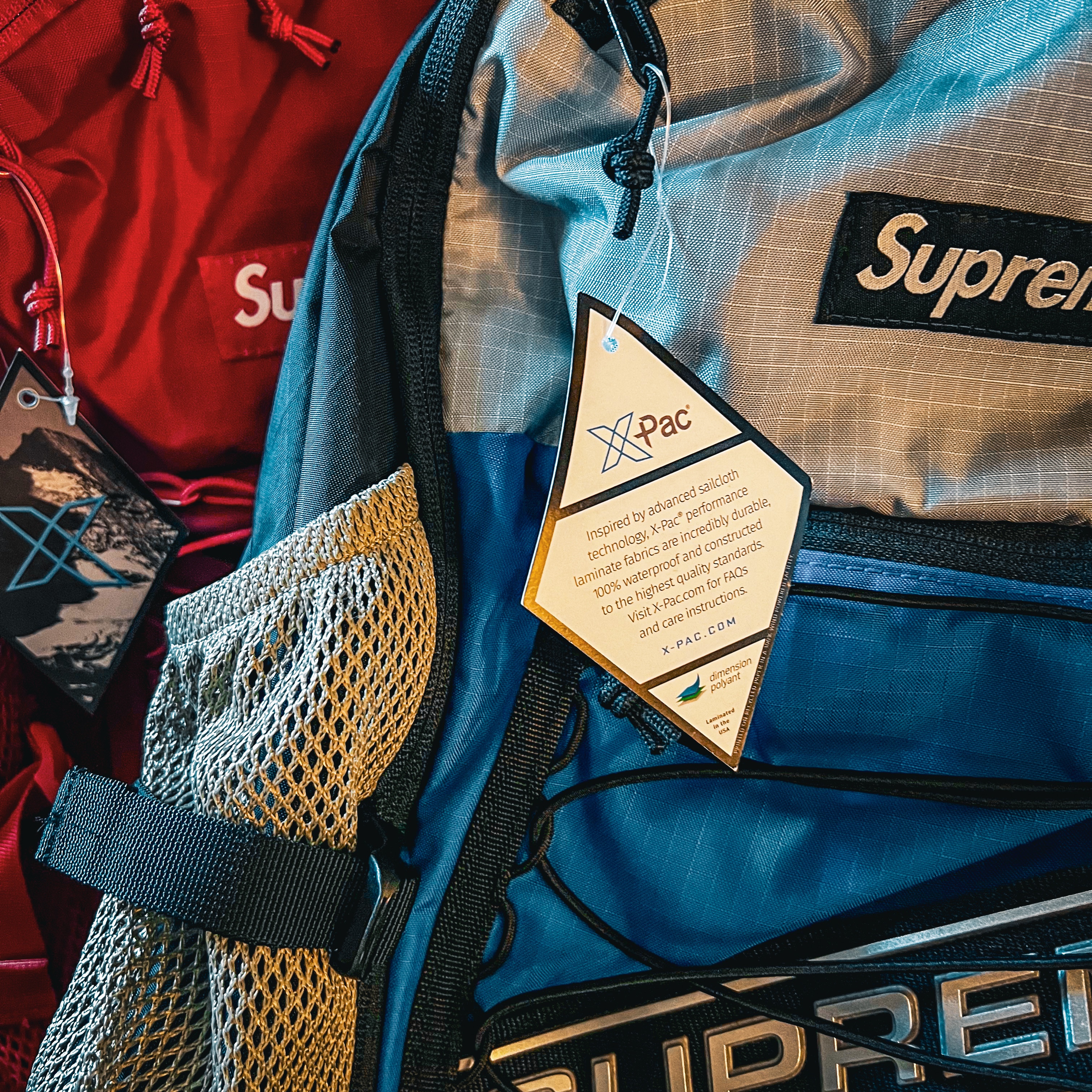 Supreme Backpack Red - 23FW, Supreme Backpack Blue - 23FW 착용 스타일