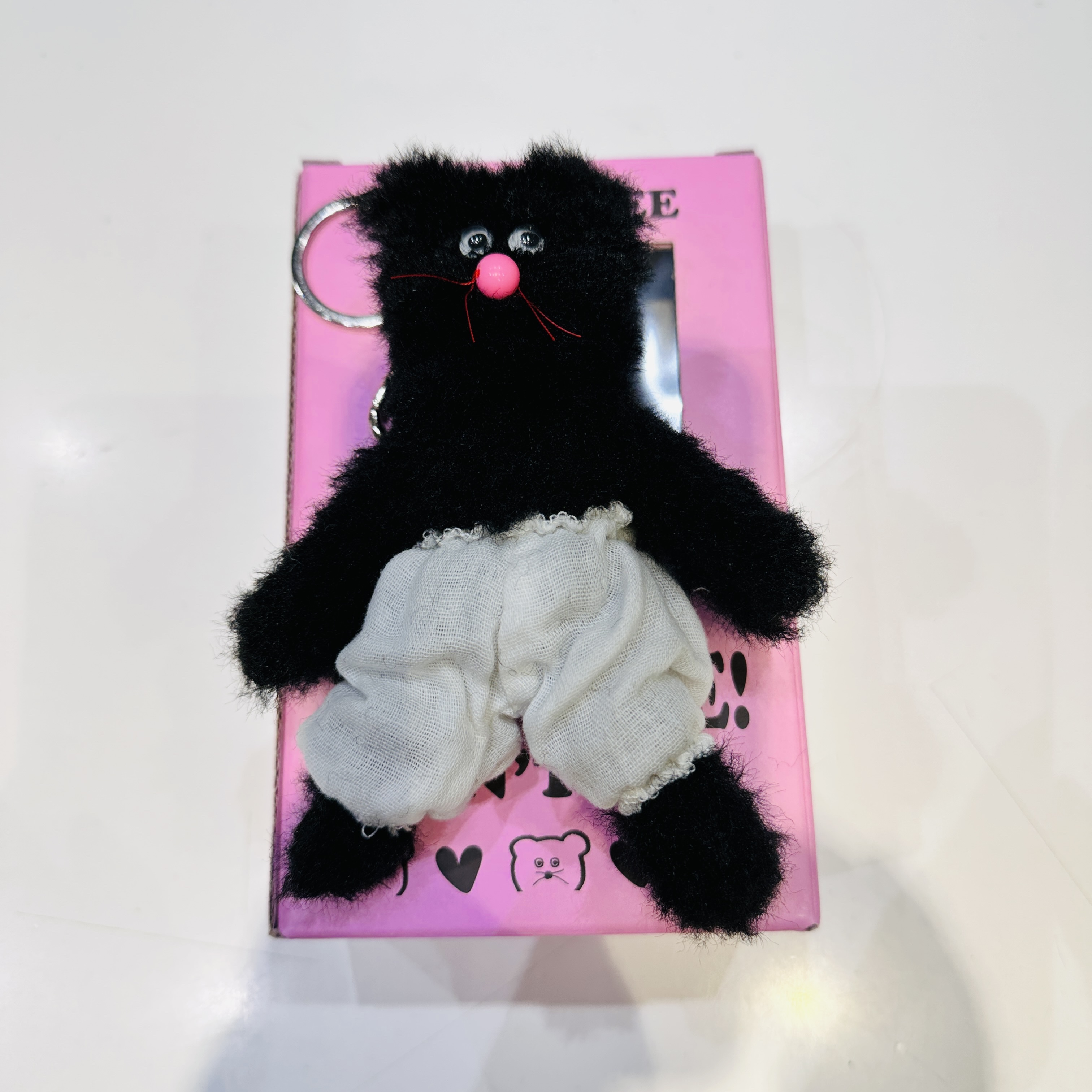 Monamhee Beulpingi Keyring with White Pants Black 착용 스타일 - 1