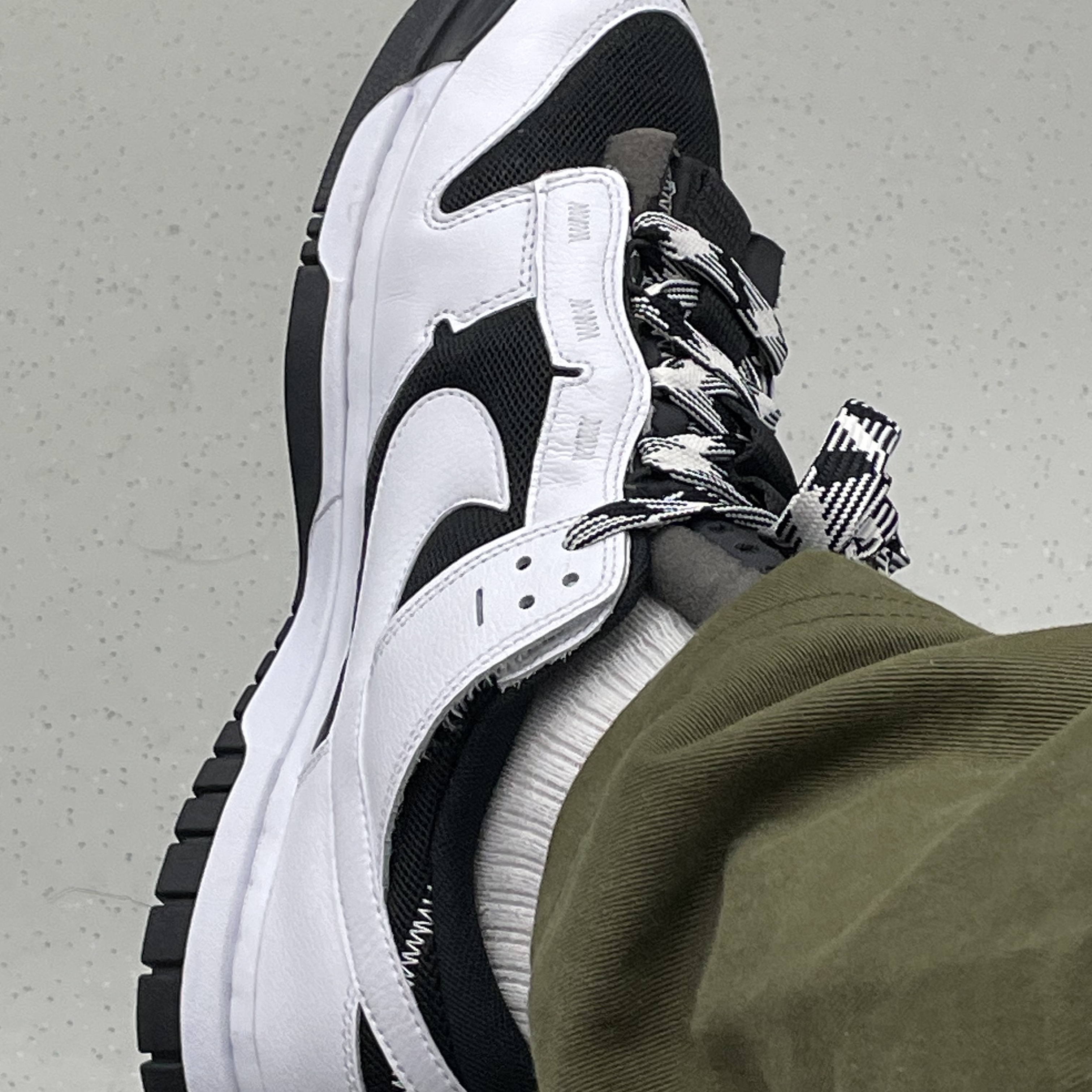 Nike Air Dunk Jumbo Black White 착용 스타일