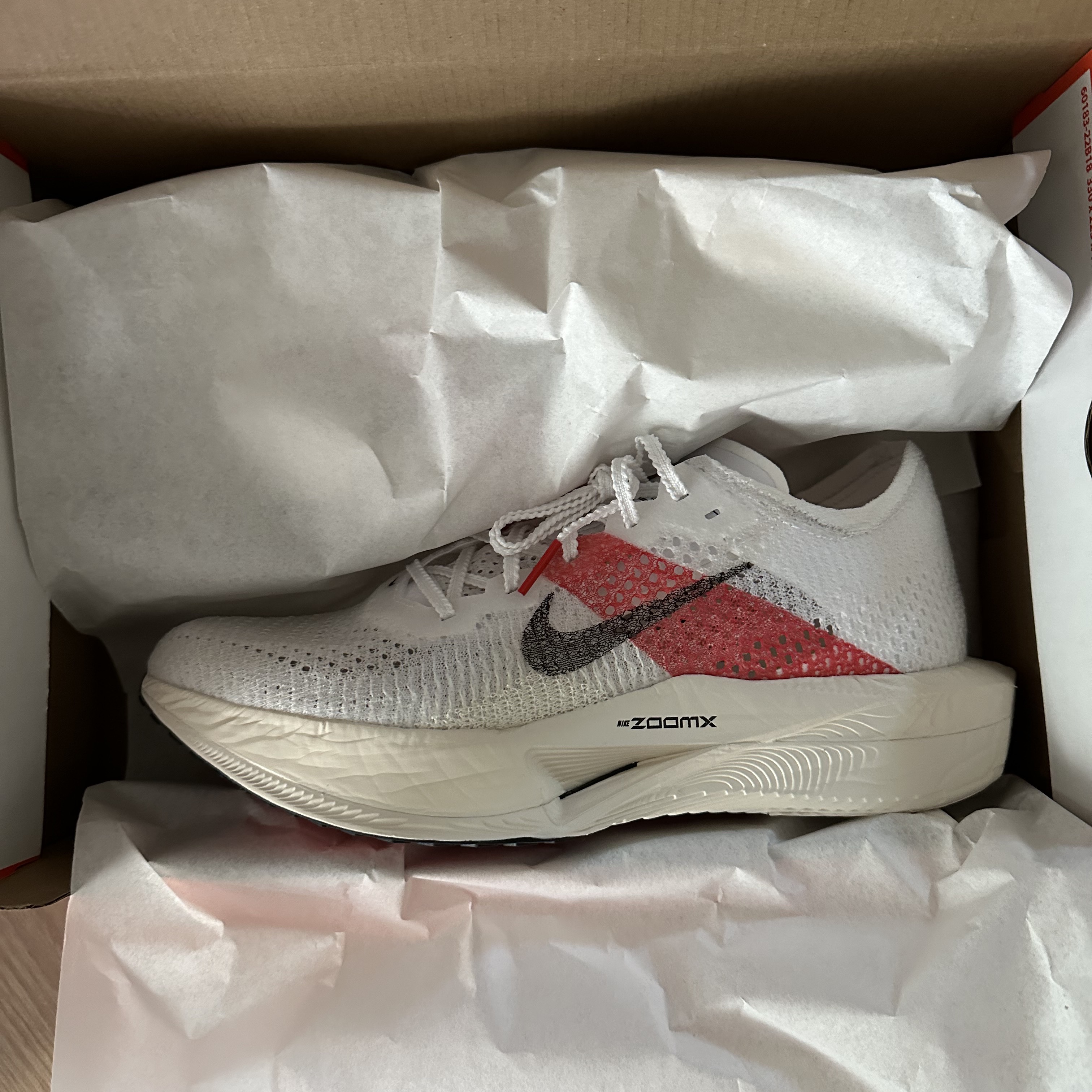 Nike ZoomX Vaporfly Next% 3 Eliud Kipchoge 착용 스타일