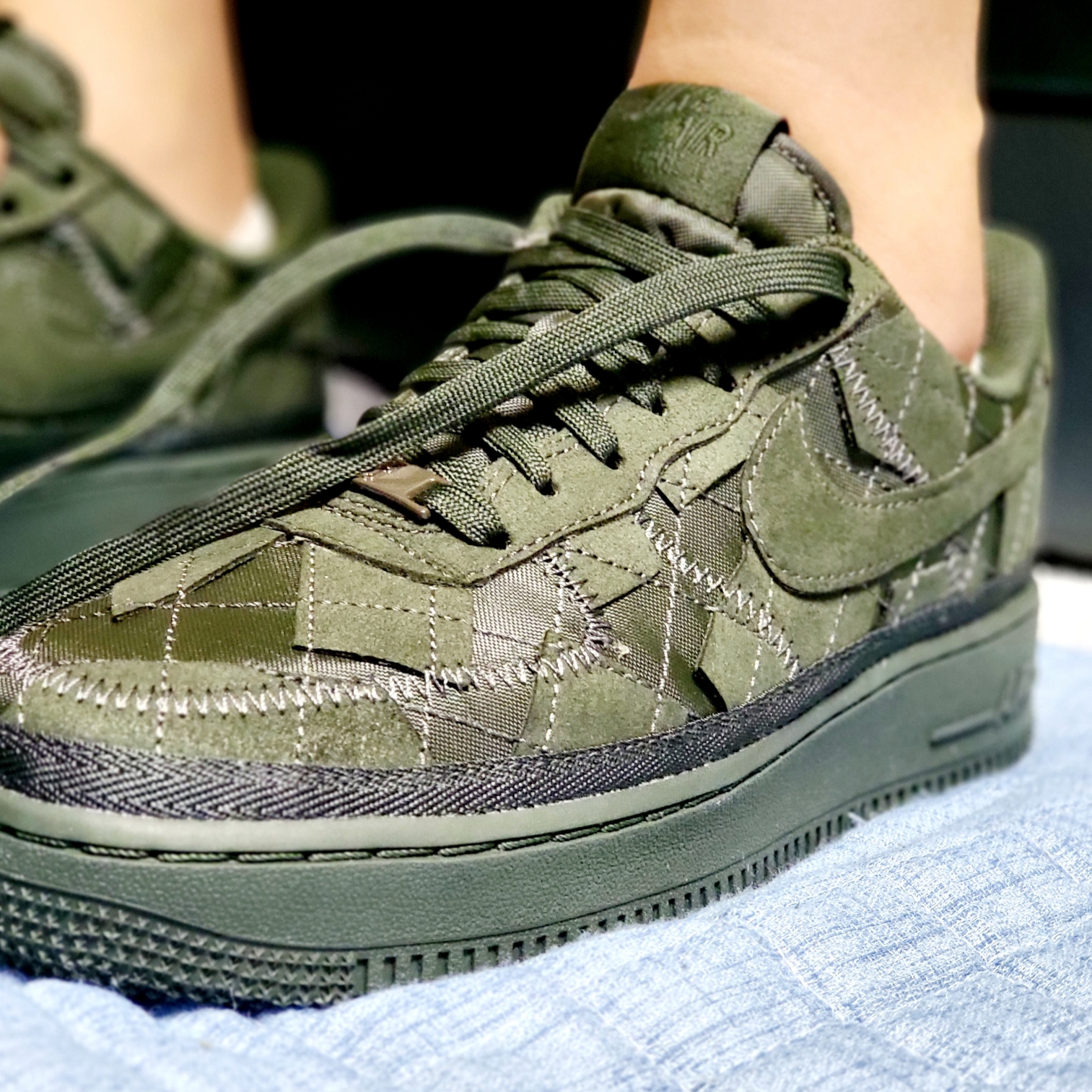 Nike x Billie Eilish Air Force 1 Low '07 SP Sequoia 착용 스타일 - 2