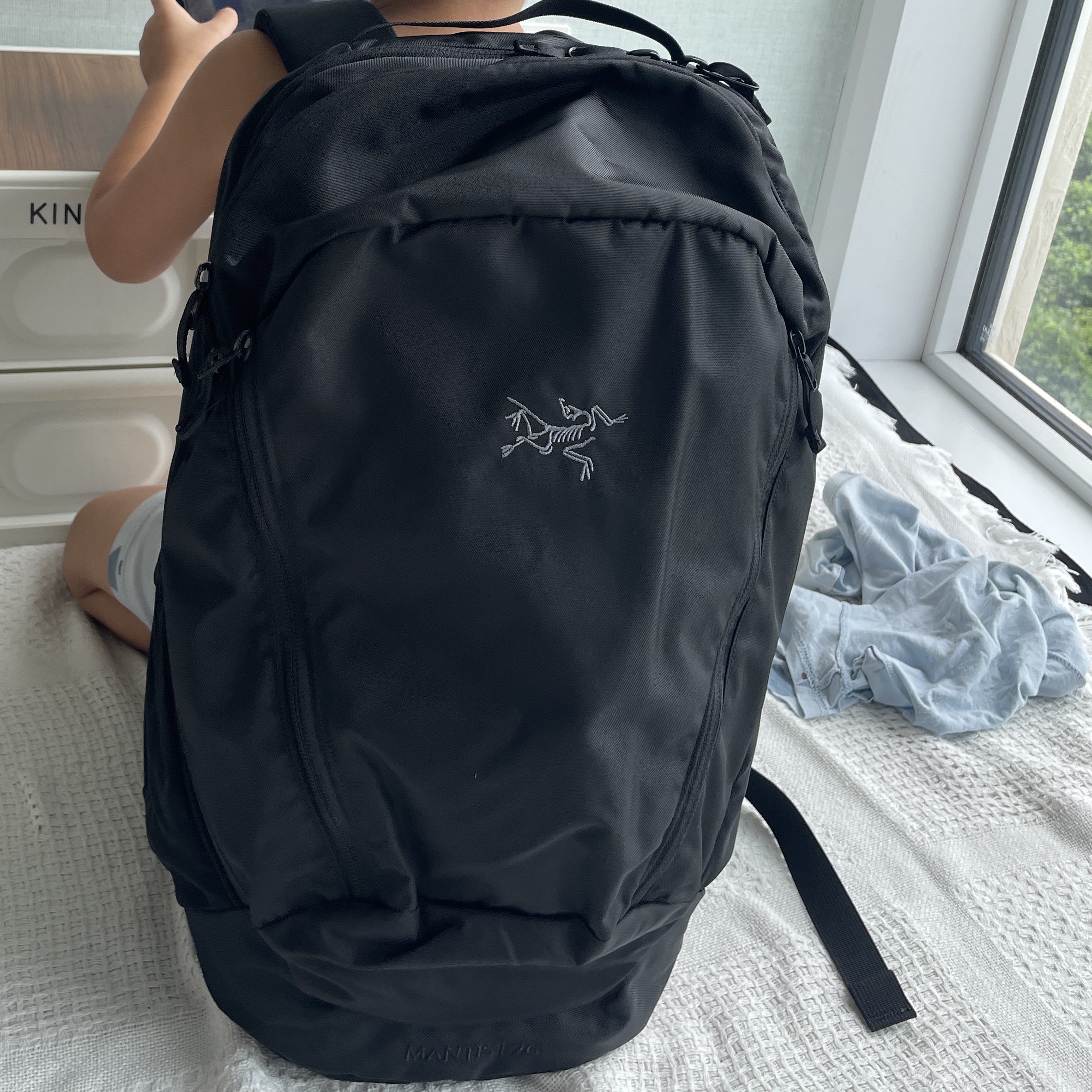 Arc'teryx Mantis 26 Backpack Black 착용 스타일 - 1